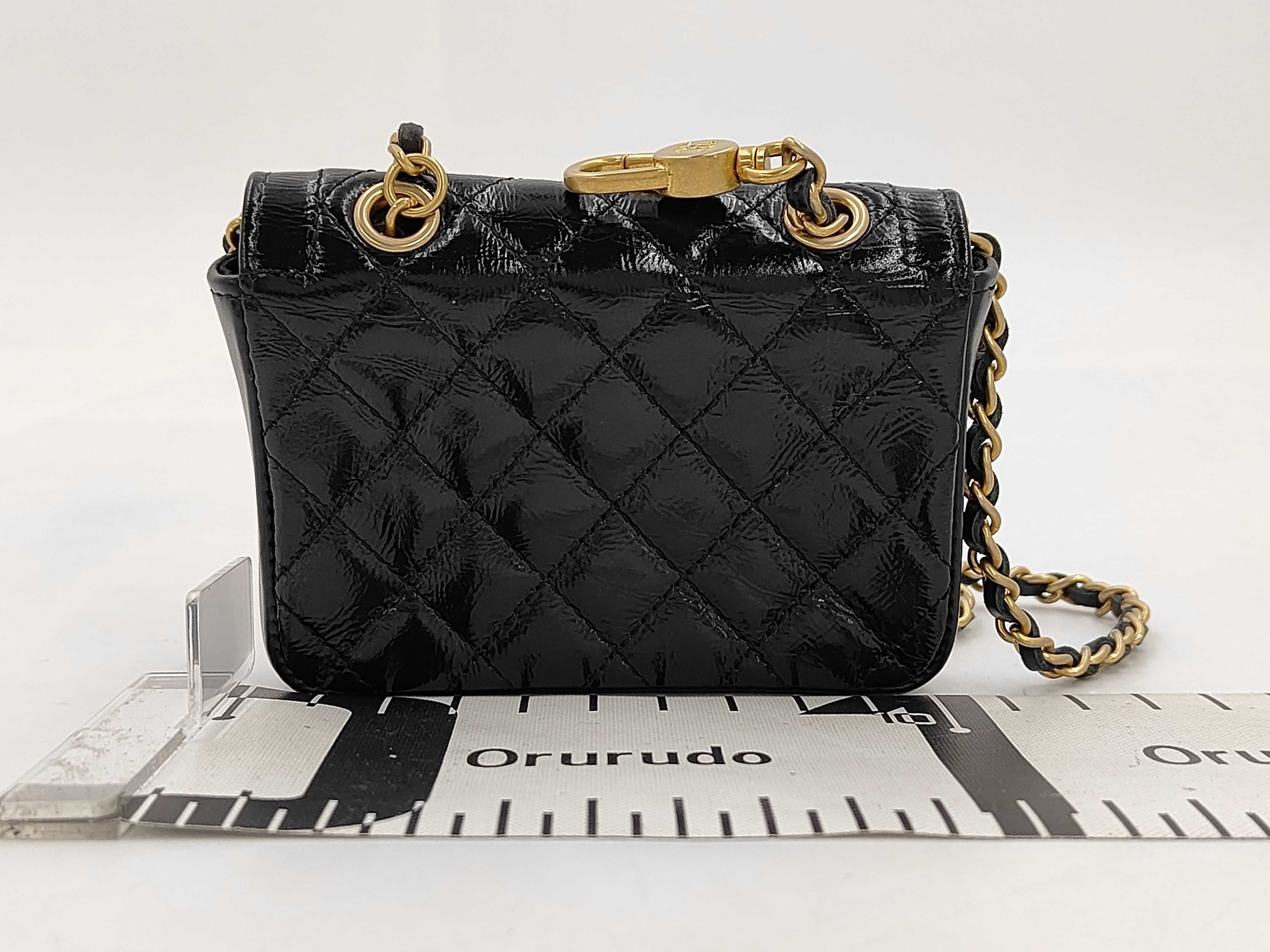 Matelasse Chain Shoulder Bag — view 2