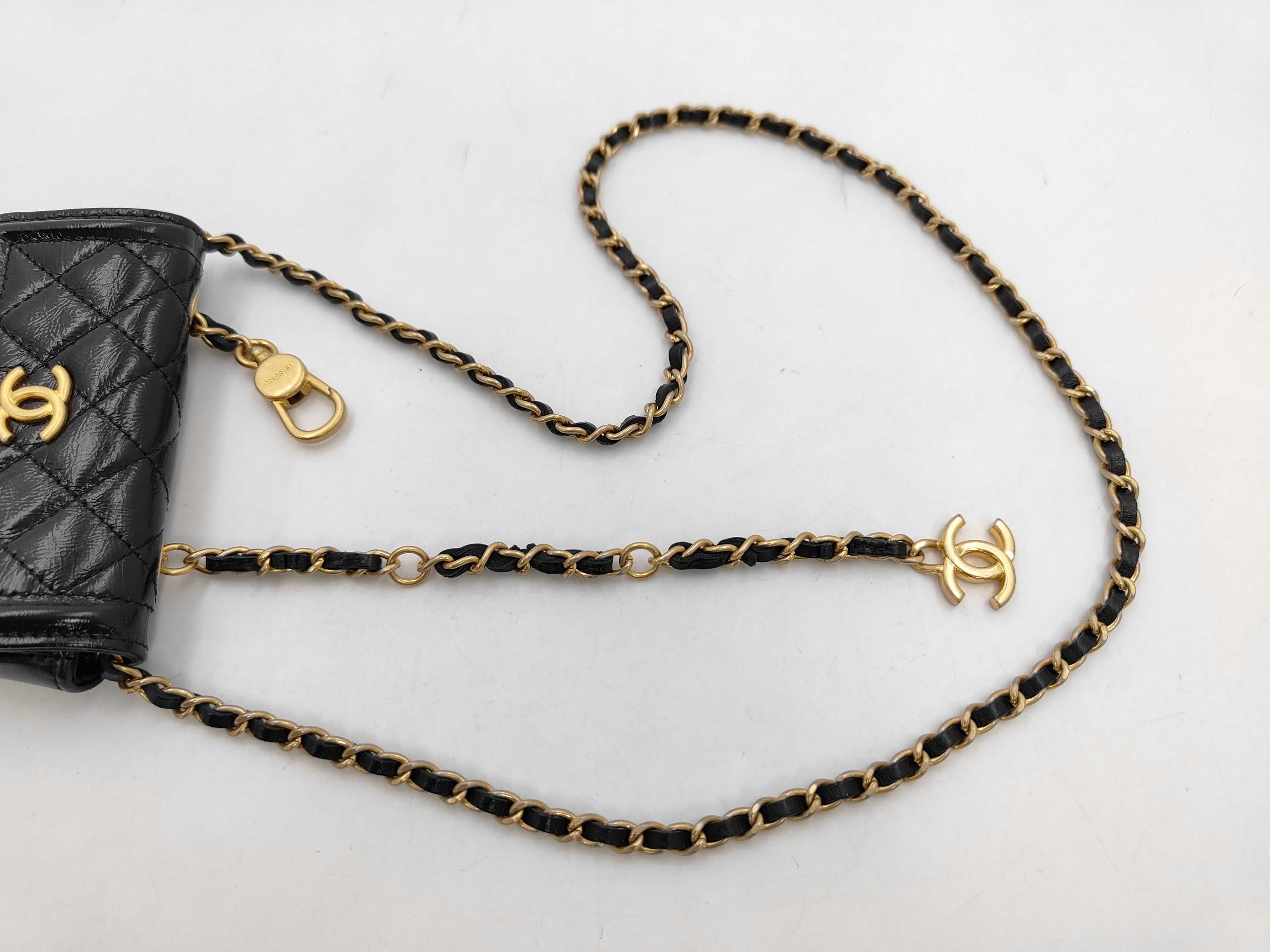 Matelasse Chain Shoulder Bag — view 5