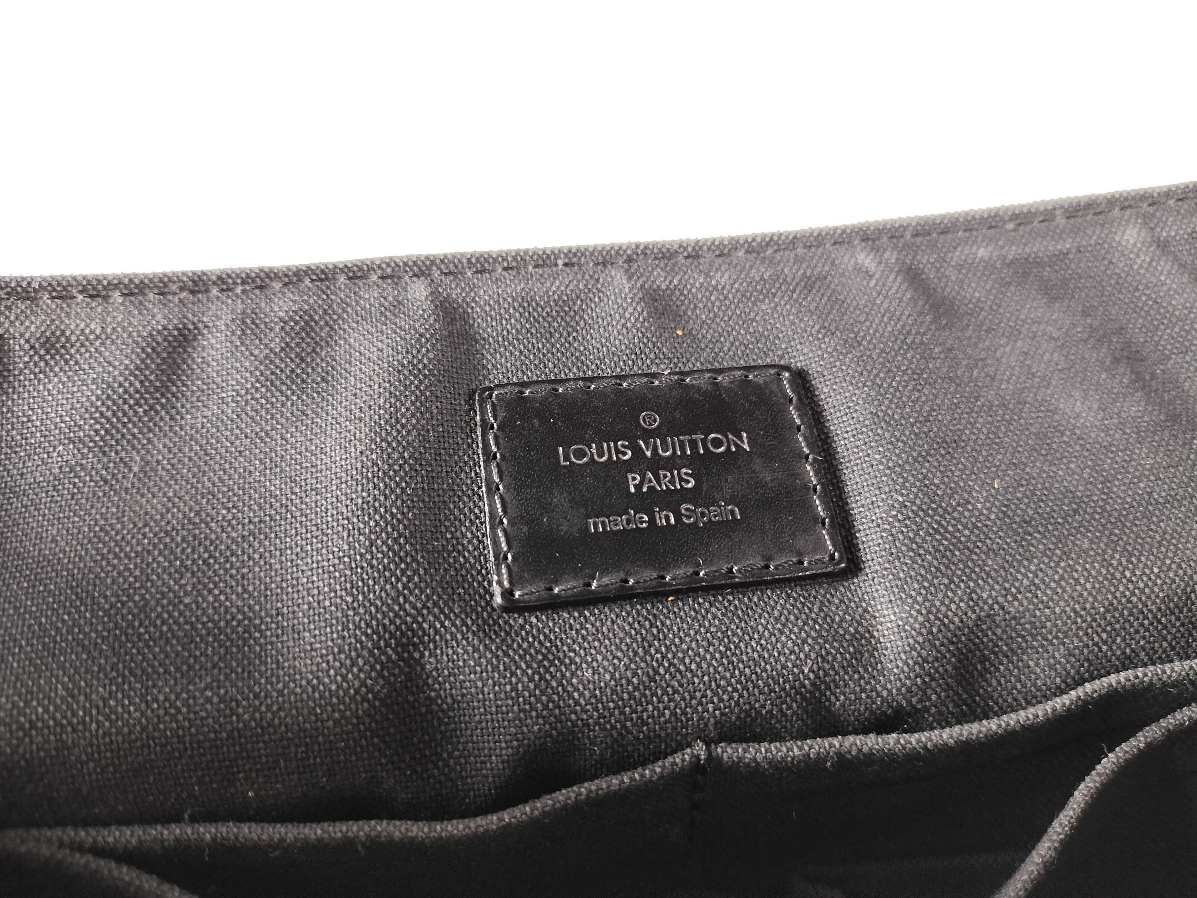 Monogram Graffiti Louis Vuitton Daniel MM N58029 Damier Graphite Shoulder Bag — view 11