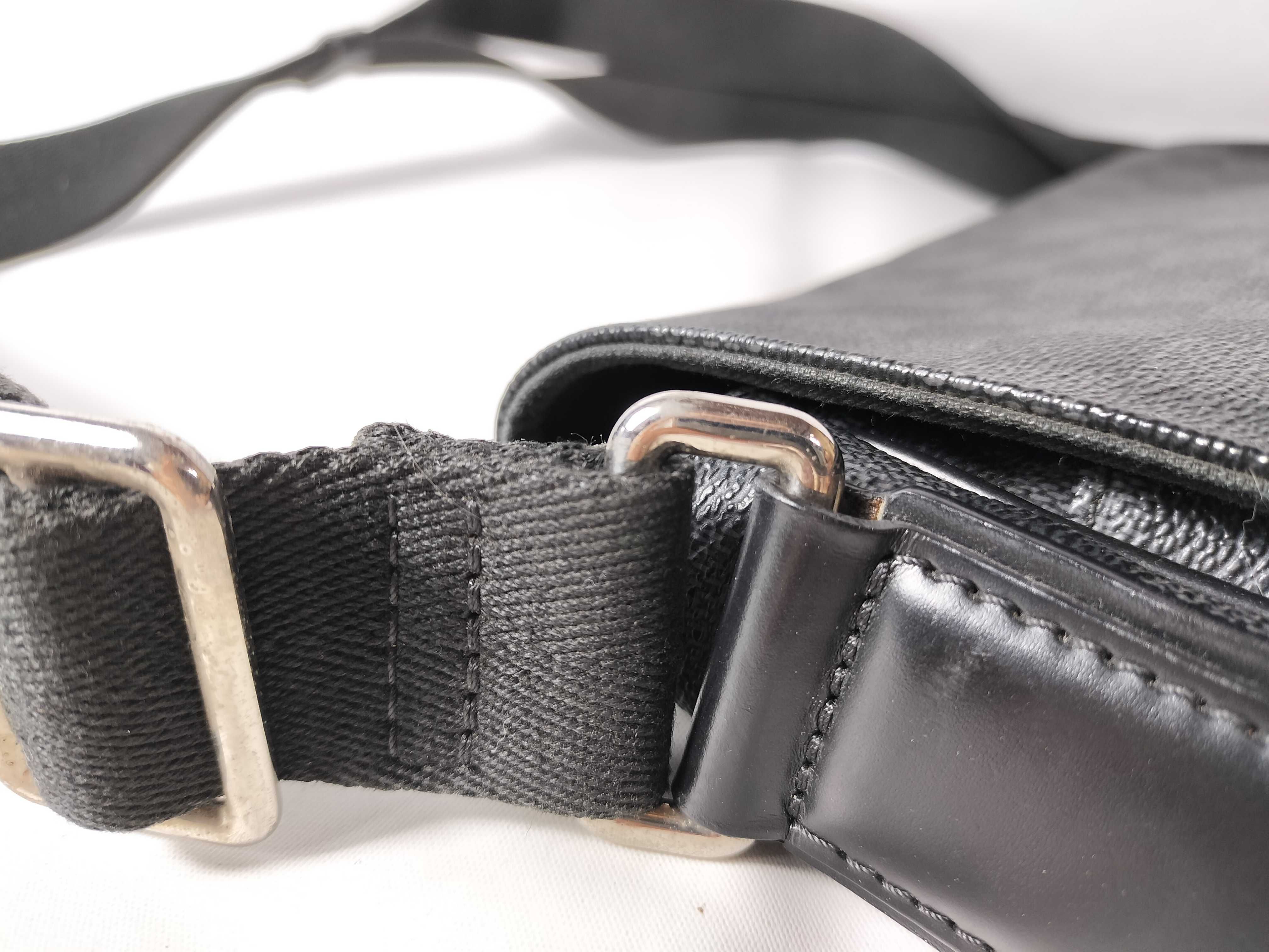 Monogram Graffiti Louis Vuitton Daniel MM N58029 Damier Graphite Shoulder Bag — view 5