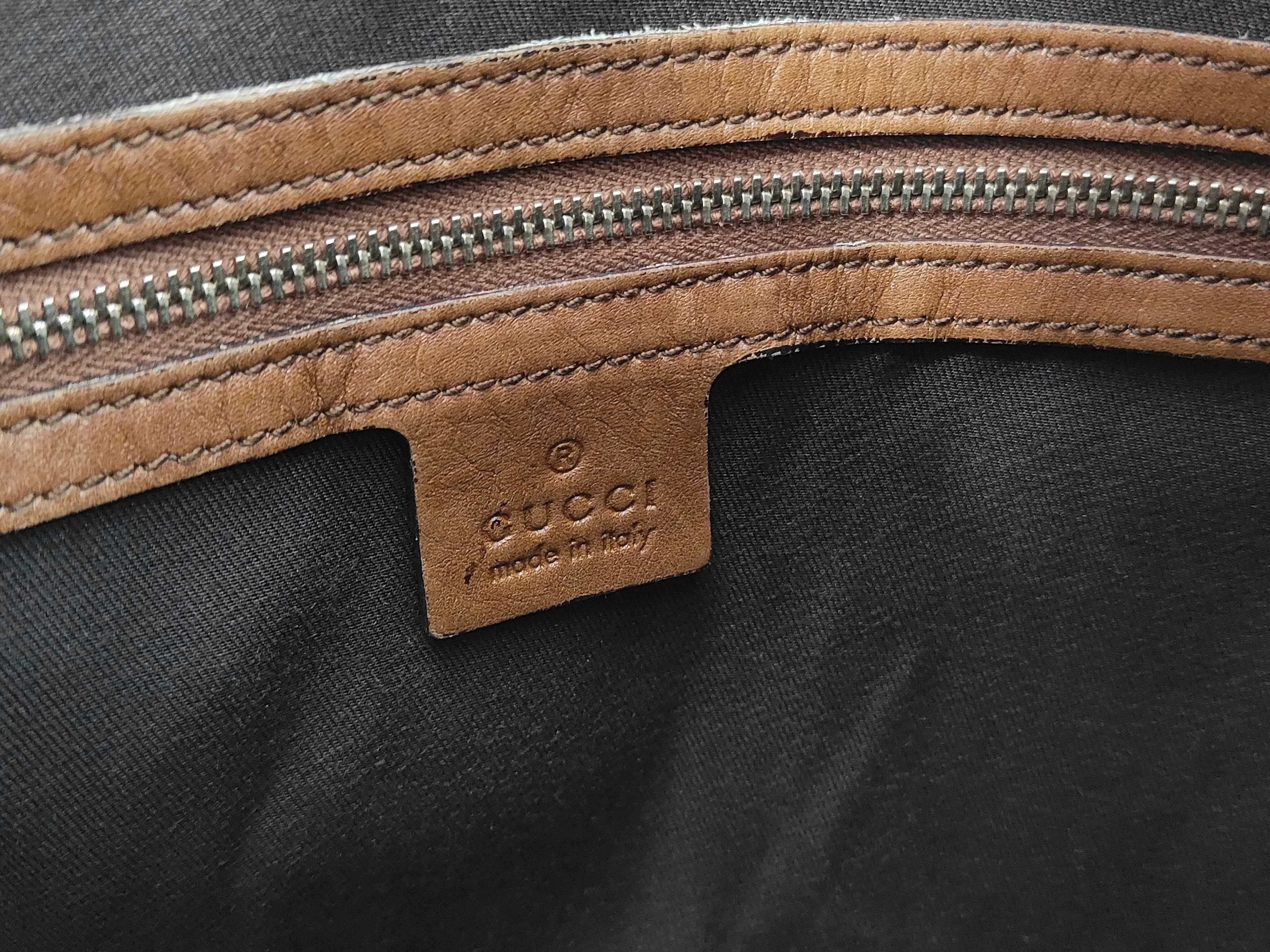 131026 Leather Shoulder Bag — view 10