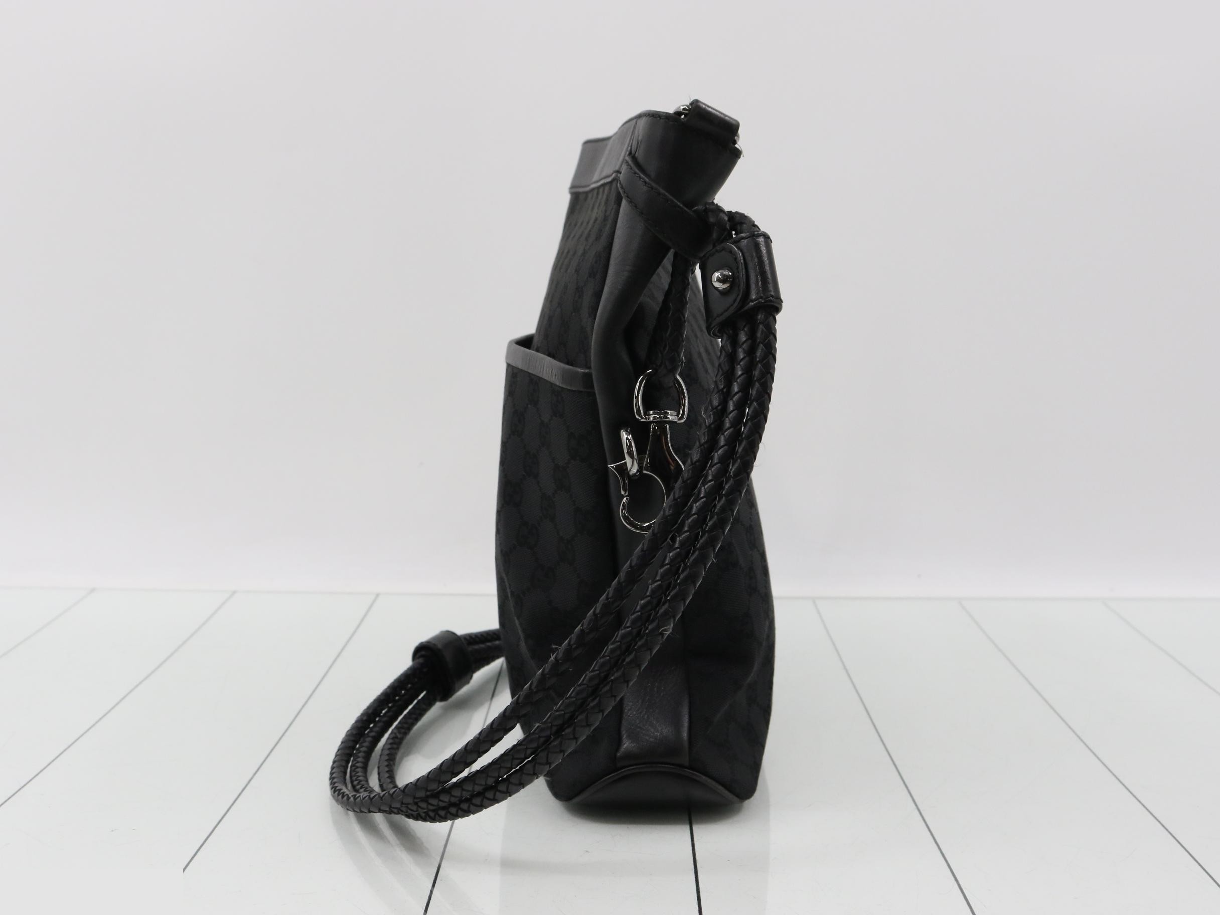 GG Canvas (Bag) - Shoulder Bag — view 3