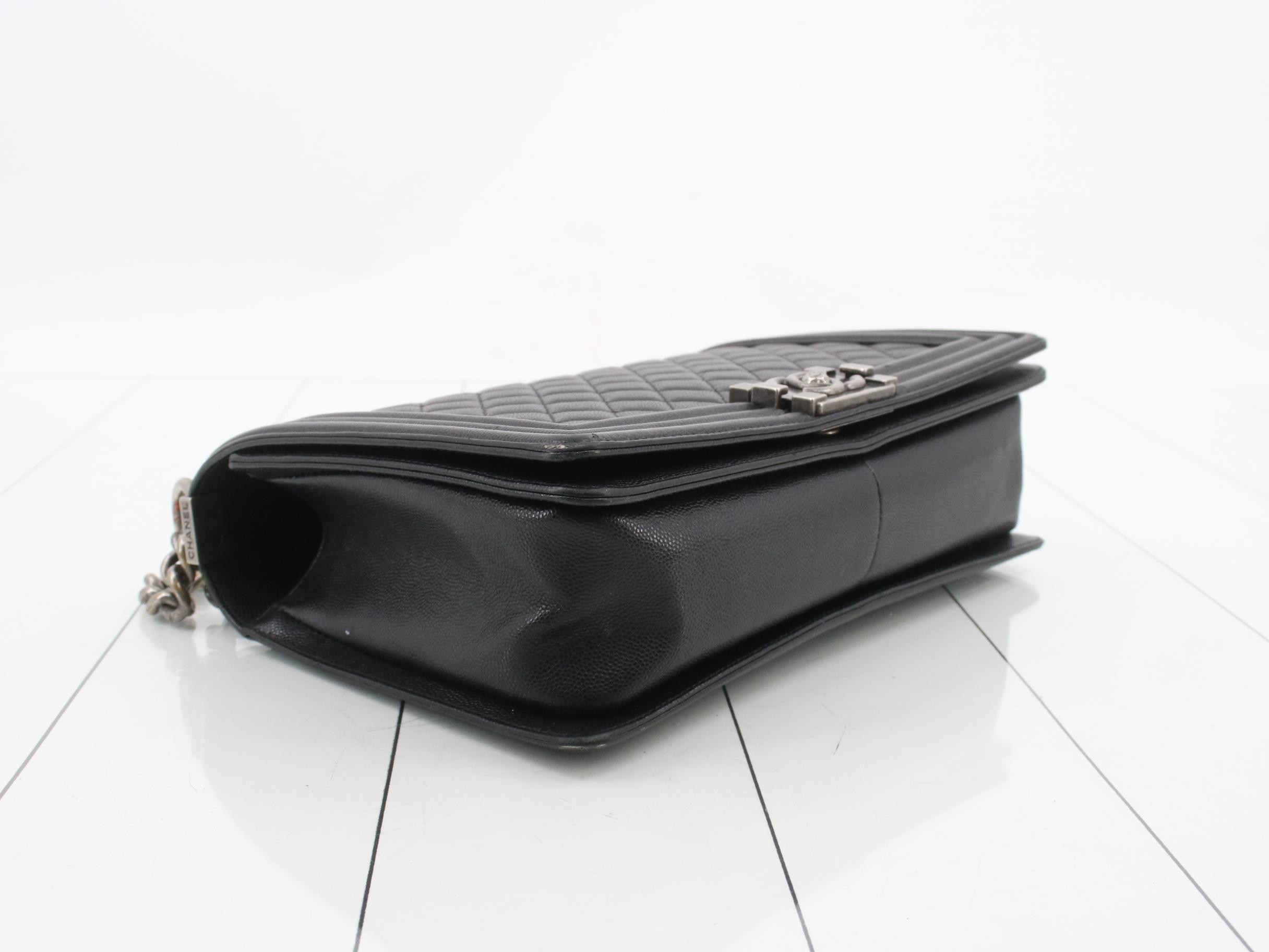Boy Chanel Matelassé Shoulder Bag A92193 — view 5
