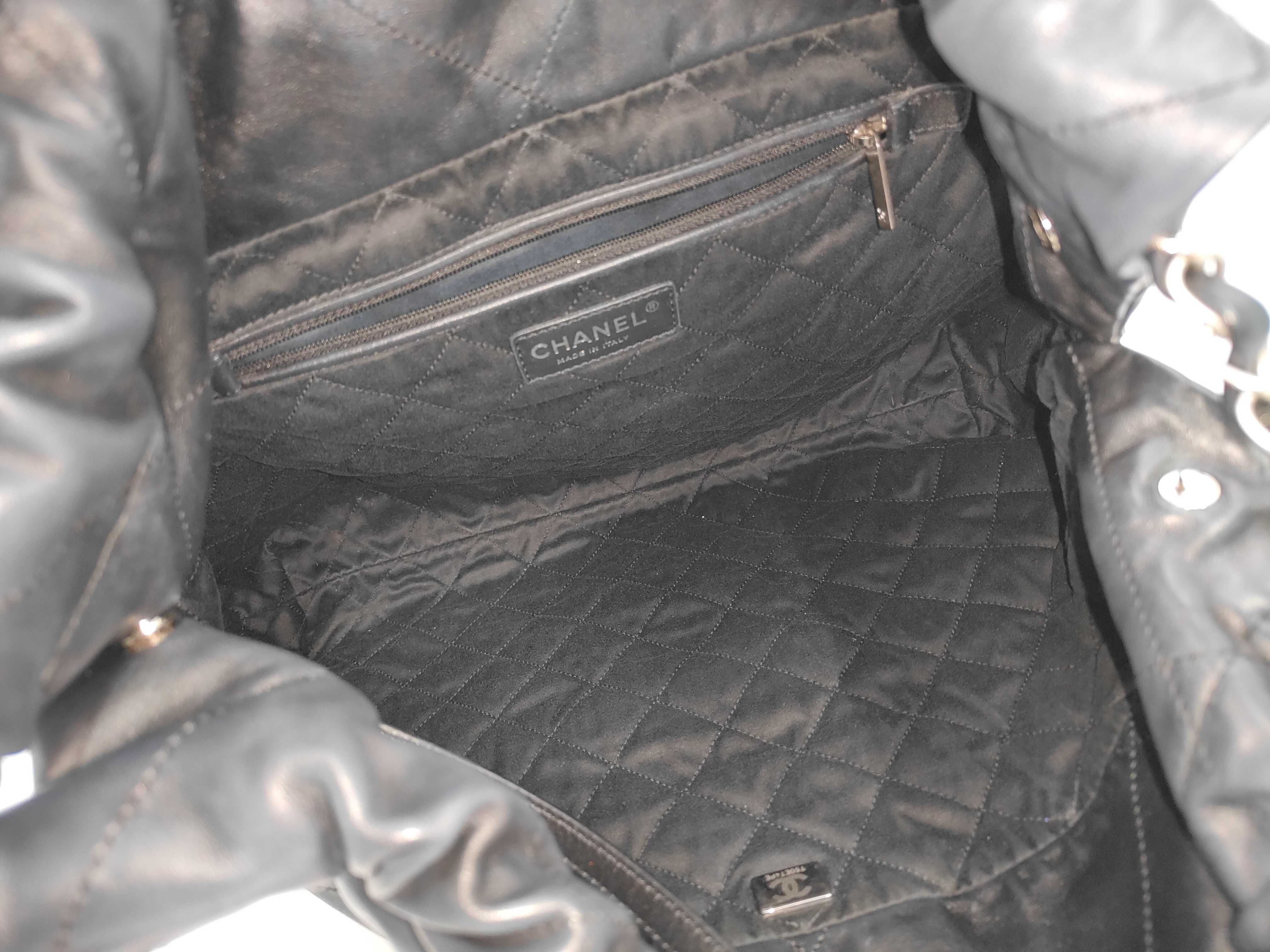 22 Random serial number Calfskin Navy Silver Hardware Handbag — view 8