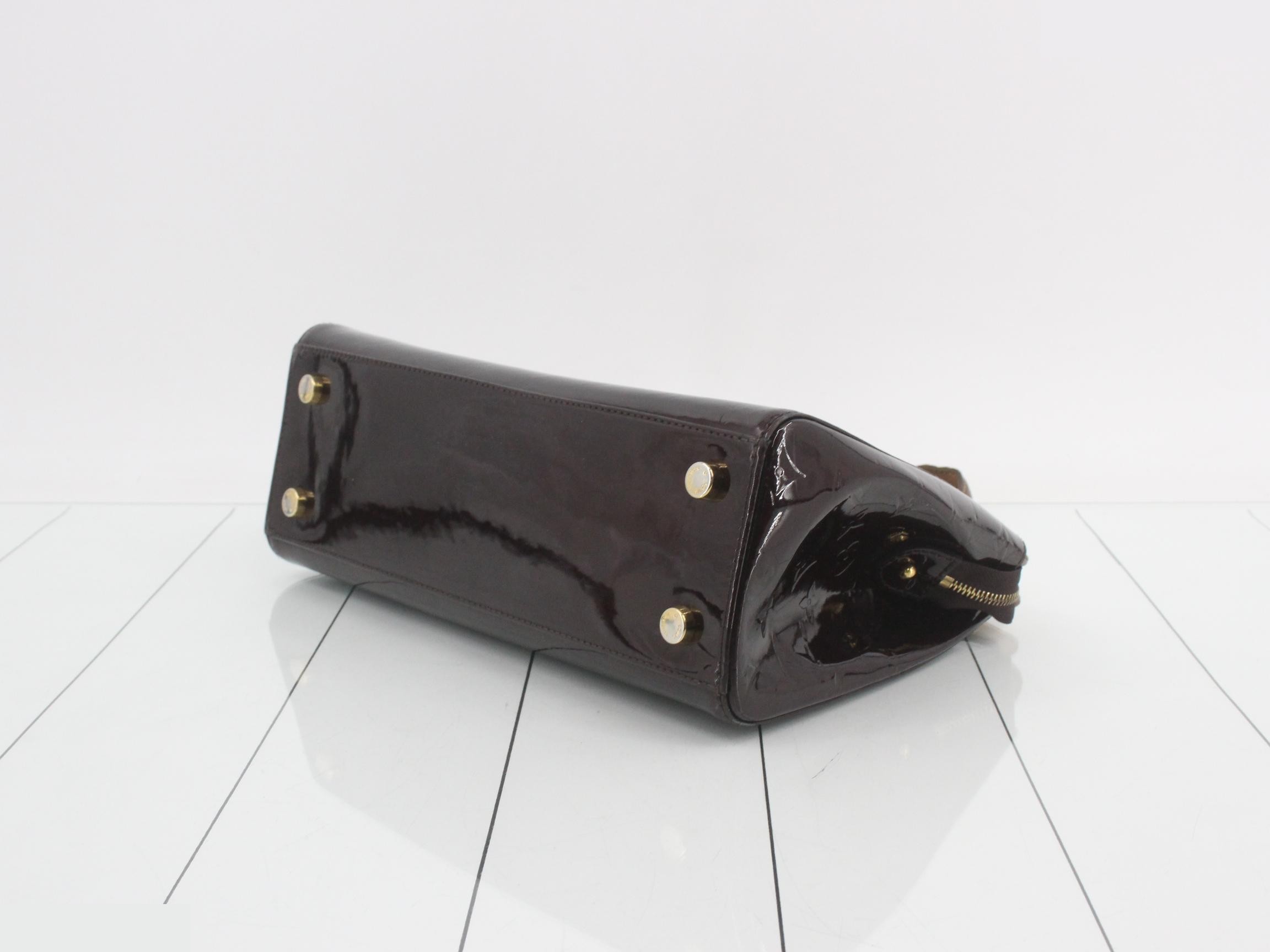 Vernis Blair MM Amarante 2-Way Handbag — view 6