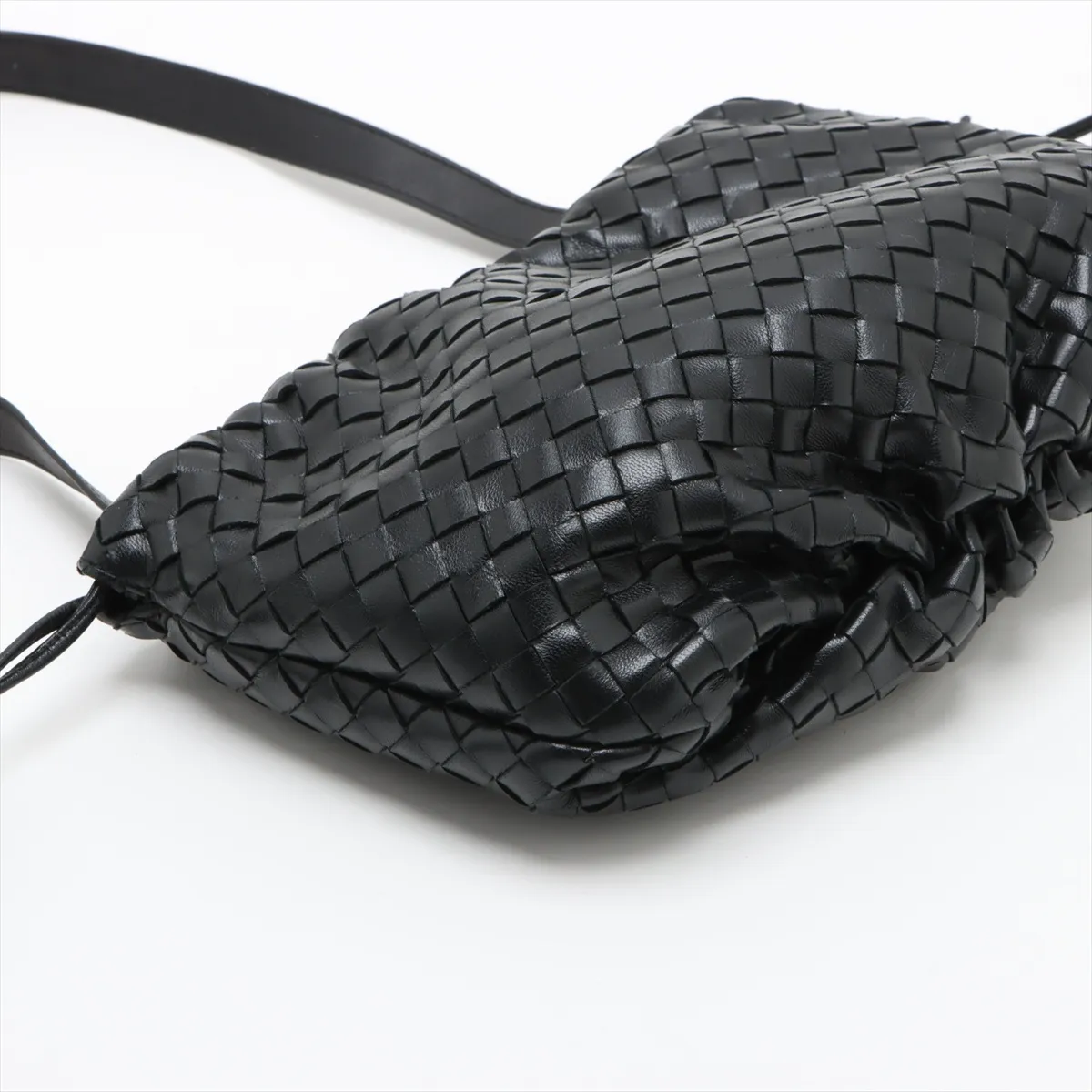 Intrecciato Mini The Valve Leather Shoulder Bag Black — view 4