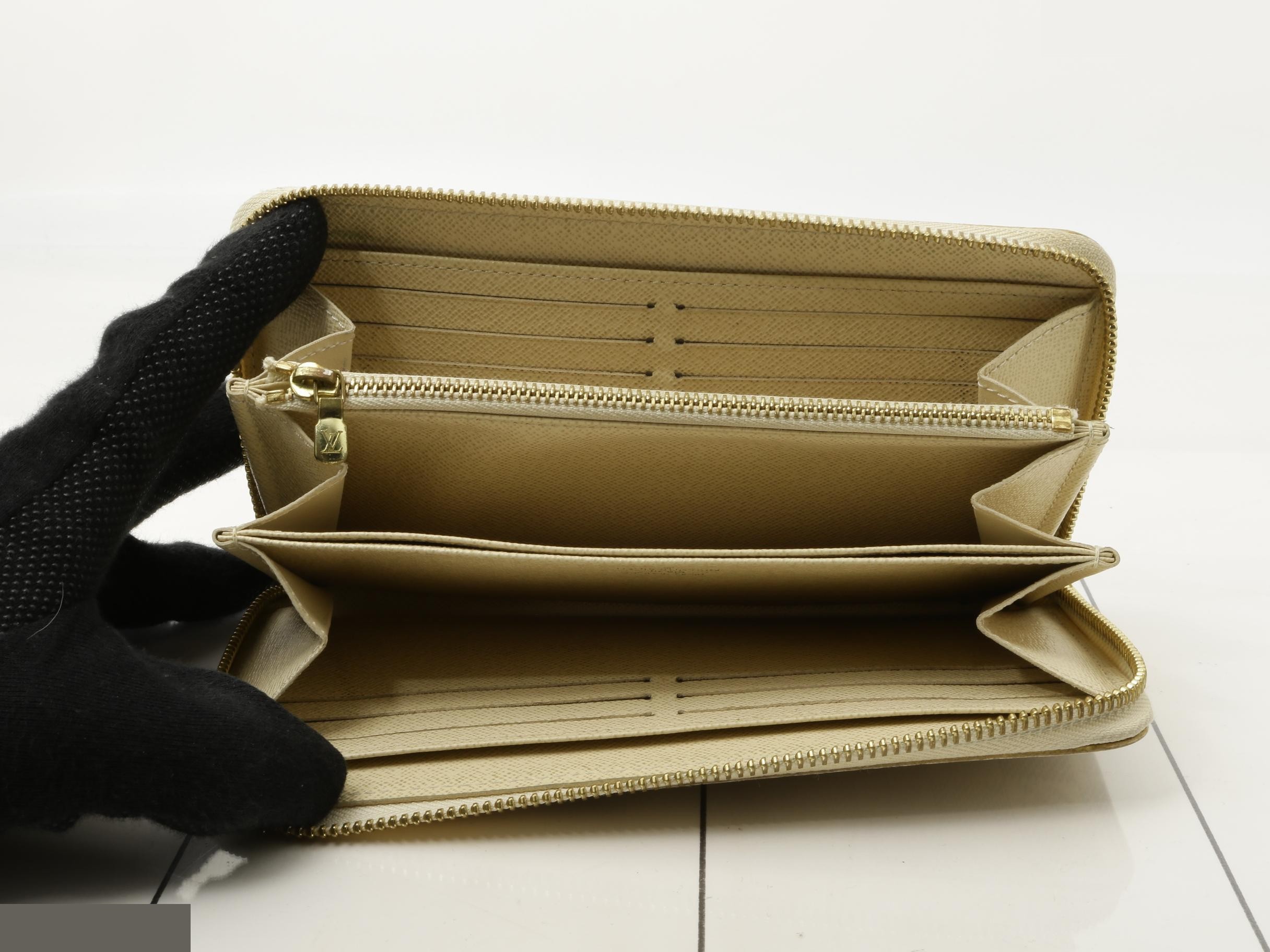 Zippy Wallet — view 4