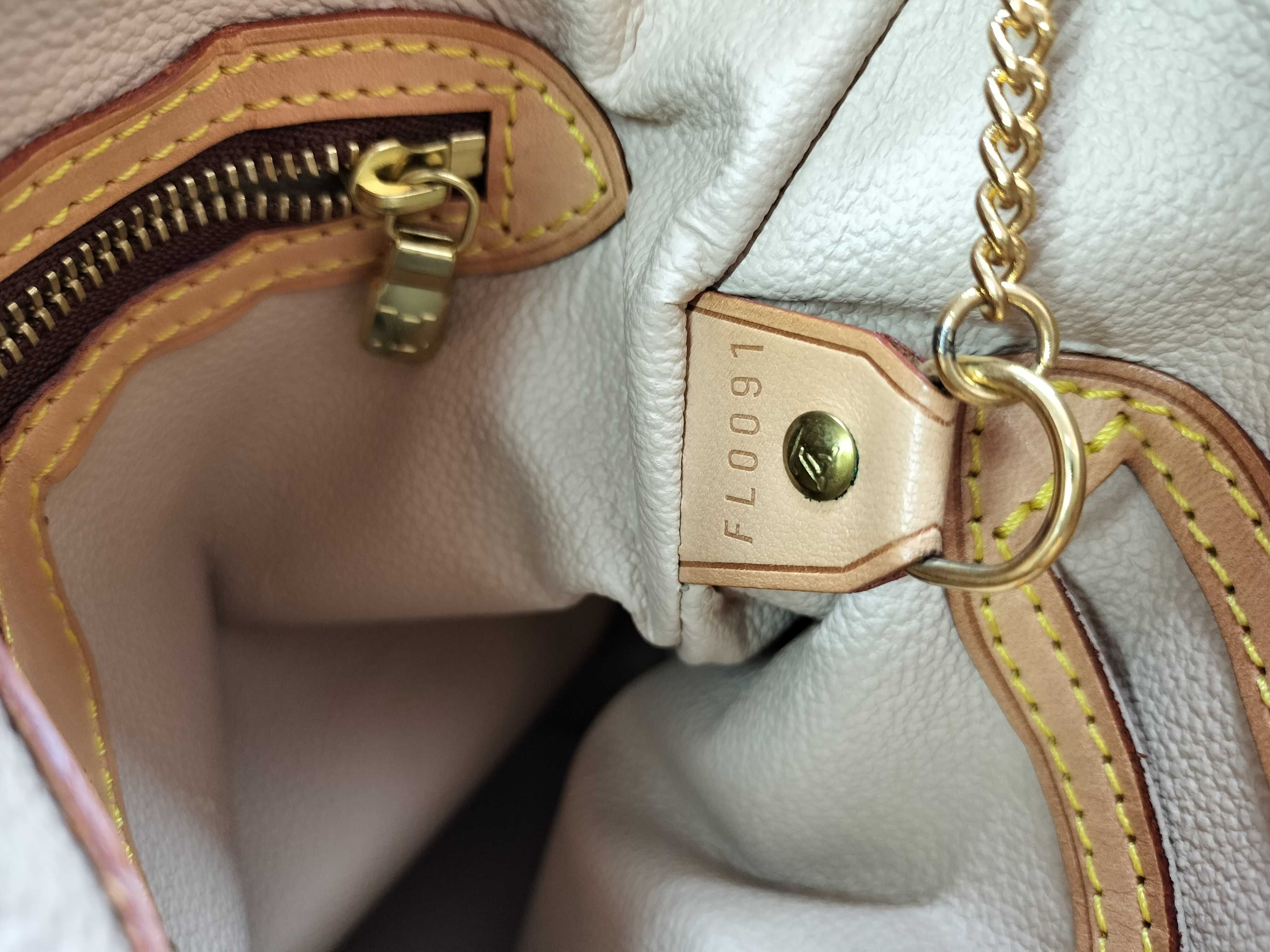 Monogram Bucket PM M42238 FL0091 Brown Tote Bag — view 9
