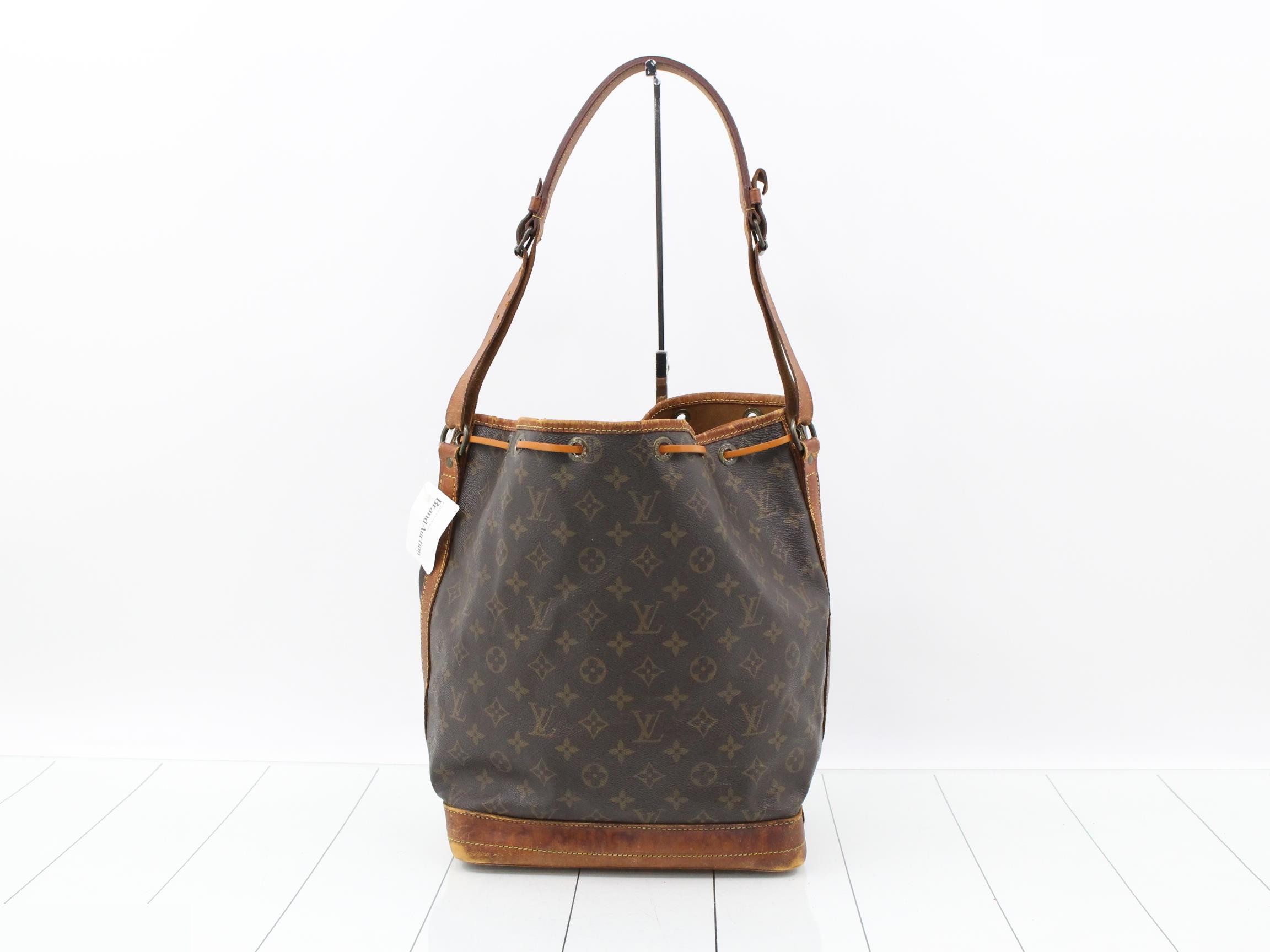 Monogram Noé — view 2