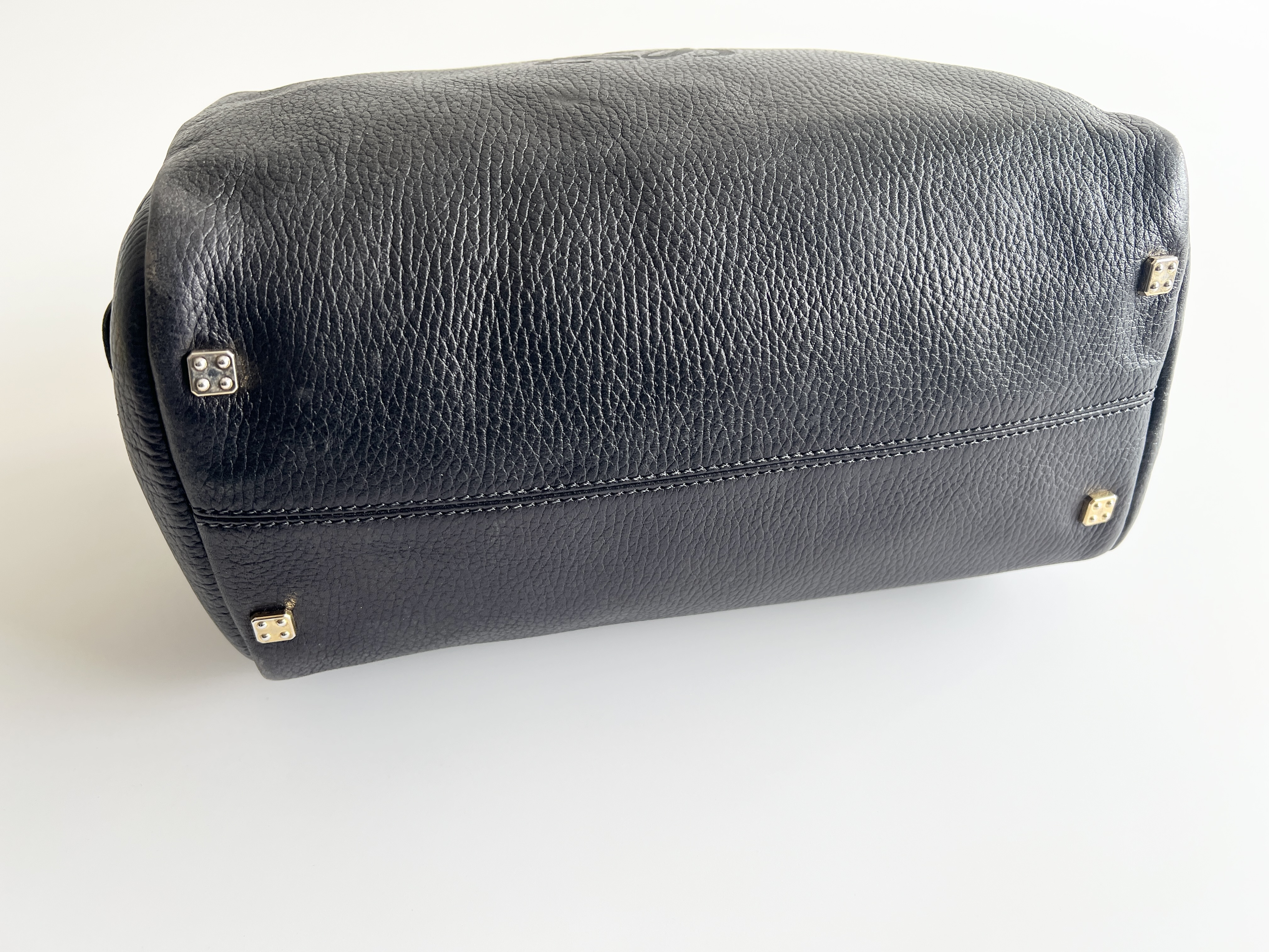 Amazona Anagram Logo Leather Mini Boston Bag (Boston Bag, Handbag) — view 12