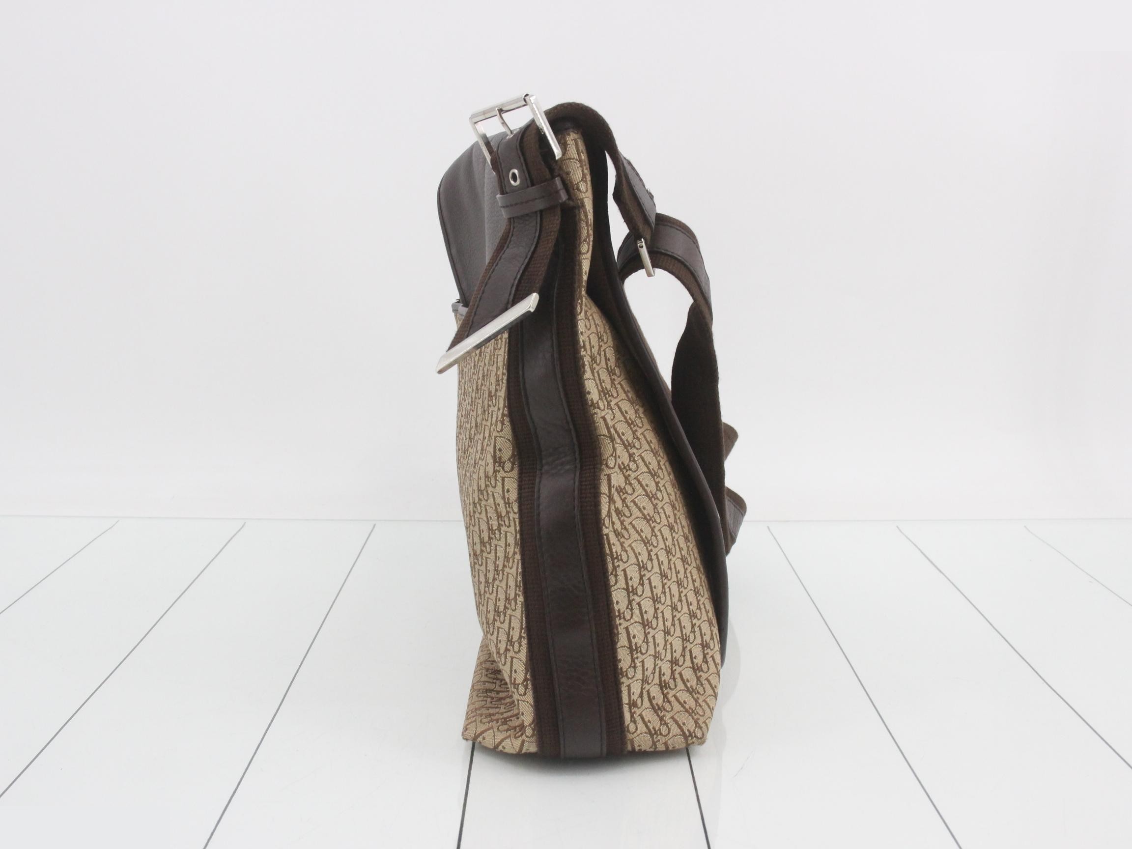 Trotter (Bag) - Shoulder Bag - Street Chic - Beige/Brown — view 4