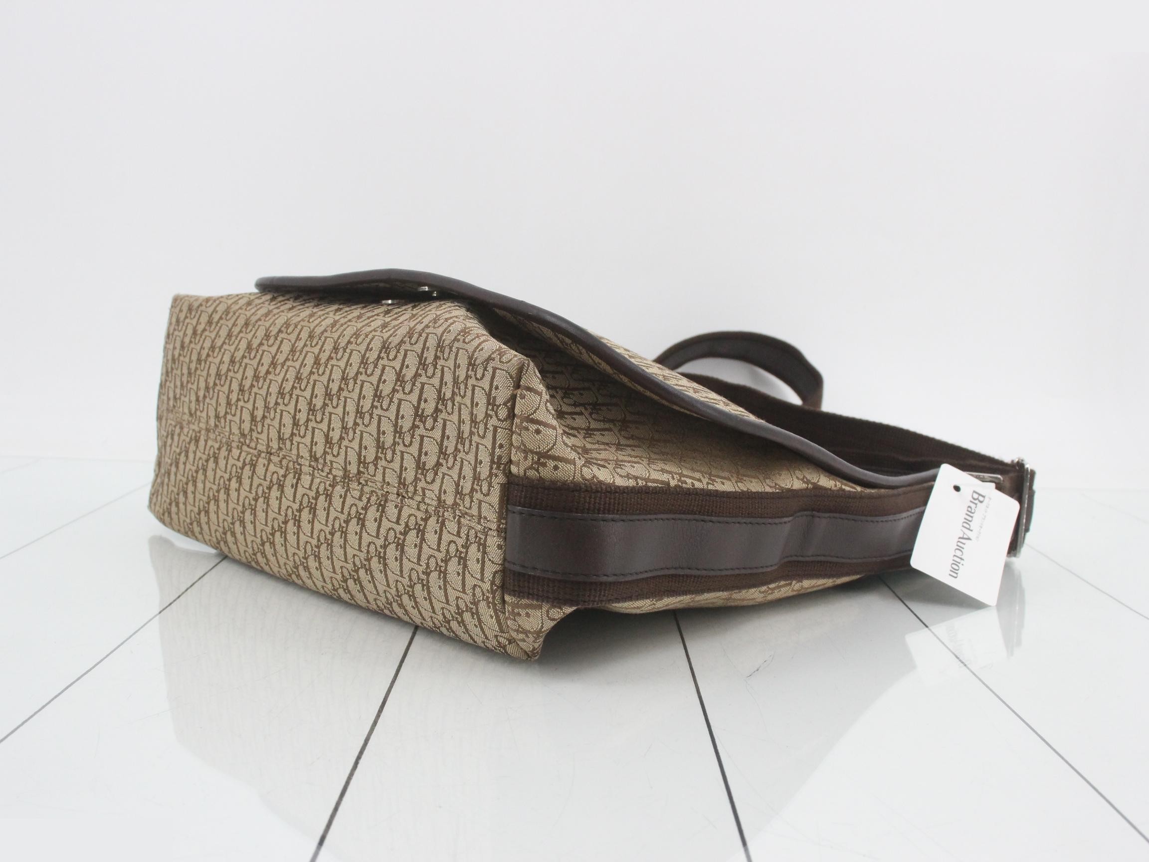 Trotter (Bag) - Shoulder Bag - Street Chic - Beige/Brown — view 6