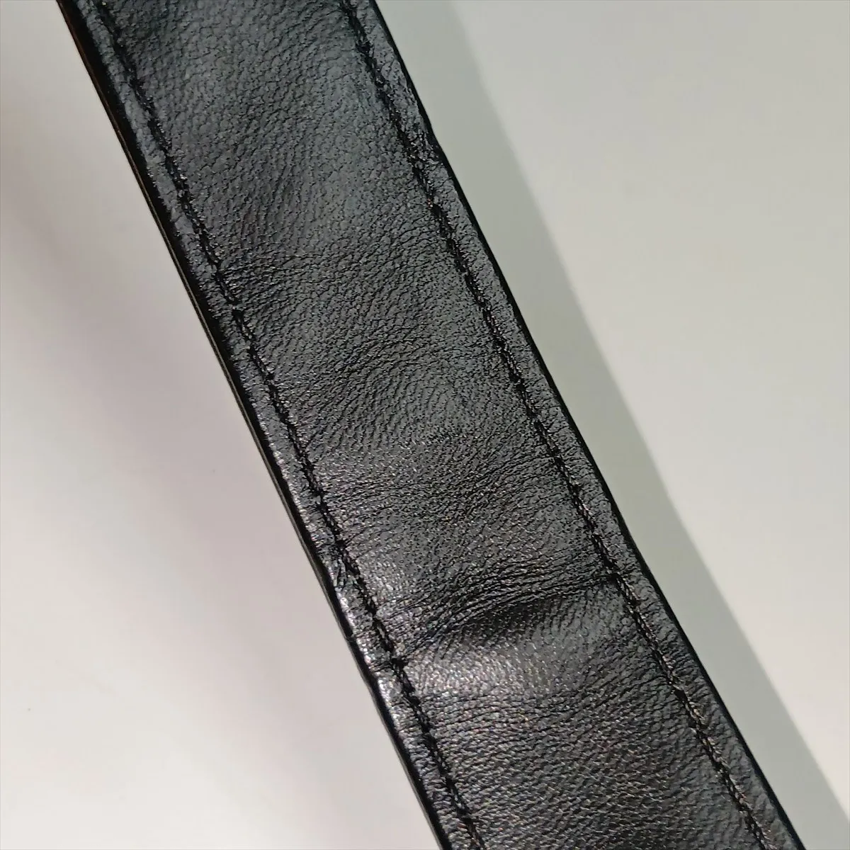 19 Lambskin Chain Shoulder Bag Black Gold x Silver Hardware L8P2A207 Random Plate — view 12