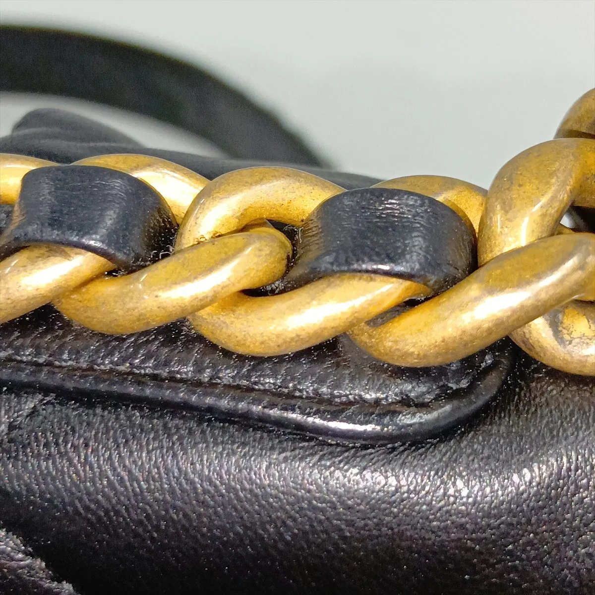 19 Lambskin Chain Shoulder Bag Black Gold x Silver Hardware L8P2A207 Random Plate — view 13