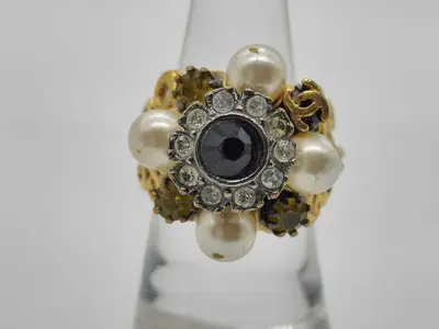 Ring 19 Ring