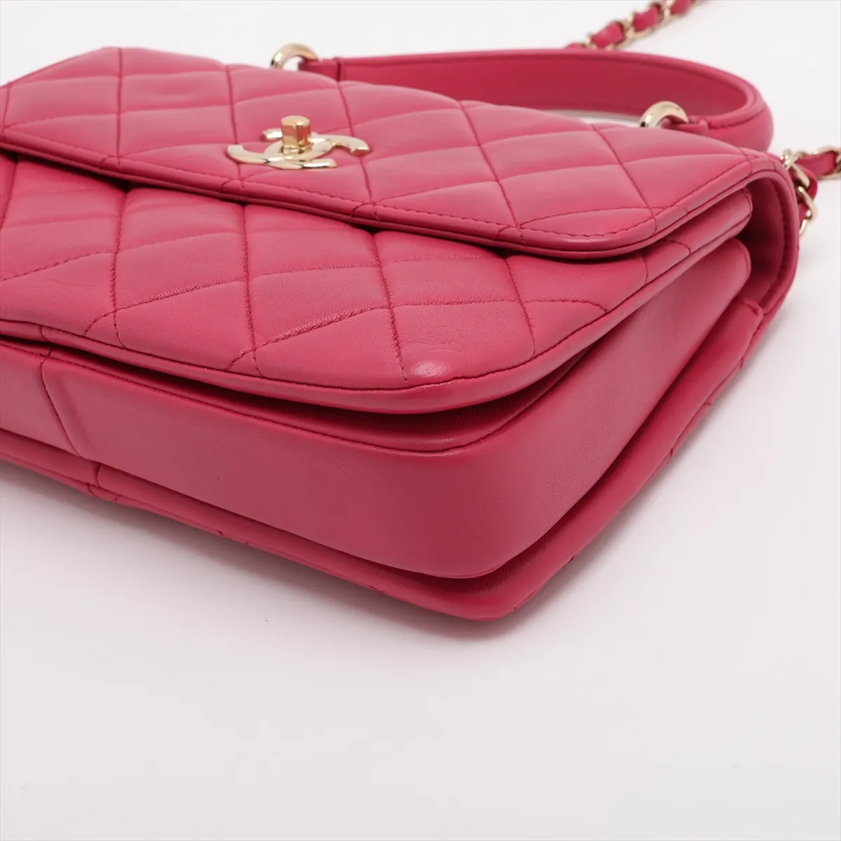 Trendy CC Lambskin 2-Way Handbag, Pink, 26388354, serial number in the 26 range. — view 3