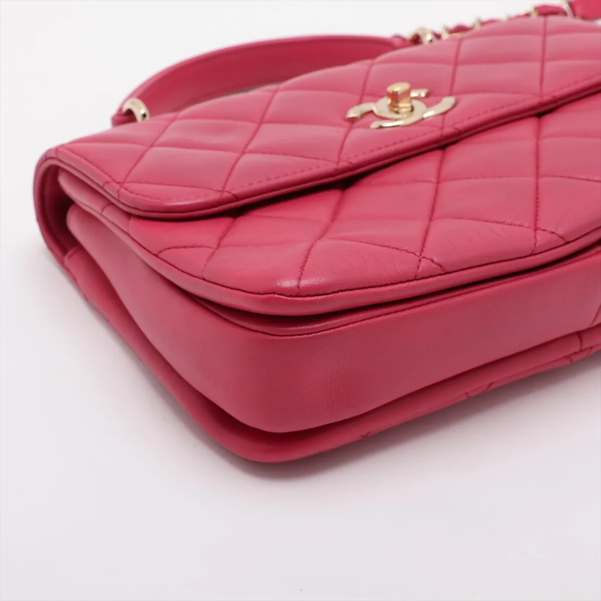 Trendy CC Lambskin 2-Way Handbag, Pink, 26388354, serial number in the 26 range. — view 4