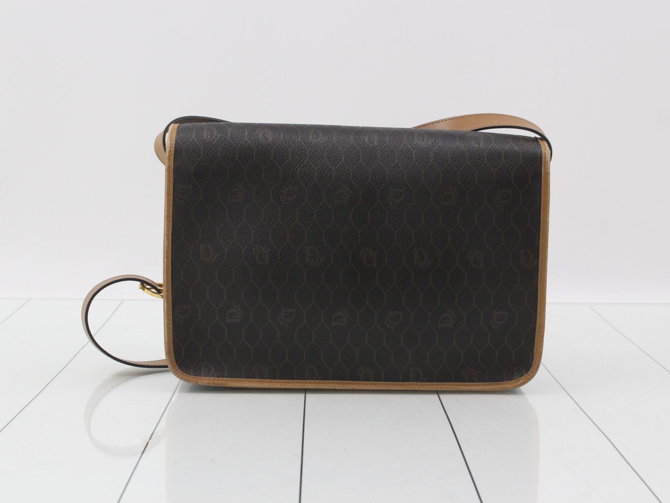 Shoulder bag, honeycomb pattern, PVC canvas, leather, brown — view 2