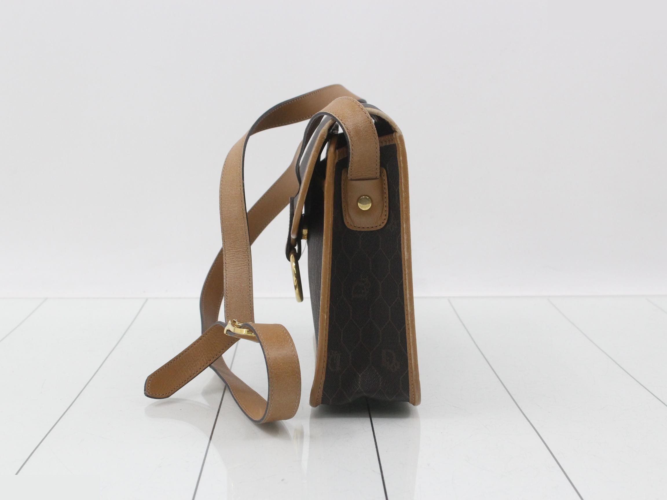 Shoulder bag, honeycomb pattern, PVC canvas, leather, brown — view 3