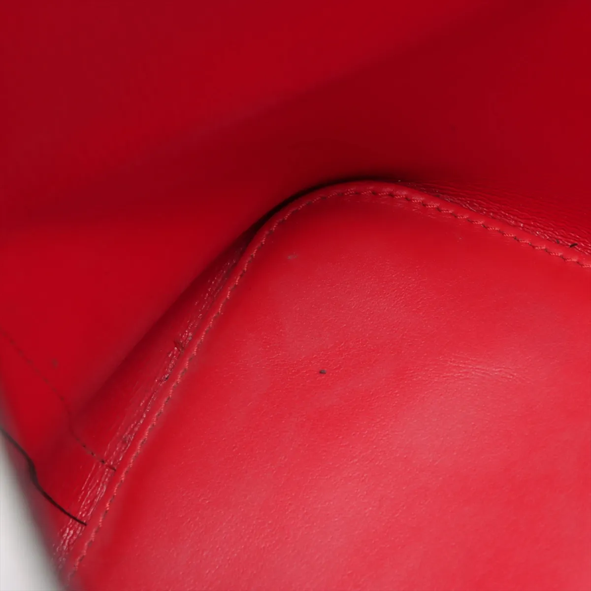 Spike Studs Kabata Patent Leather x Studs Tote Bag Black x Red — view 12