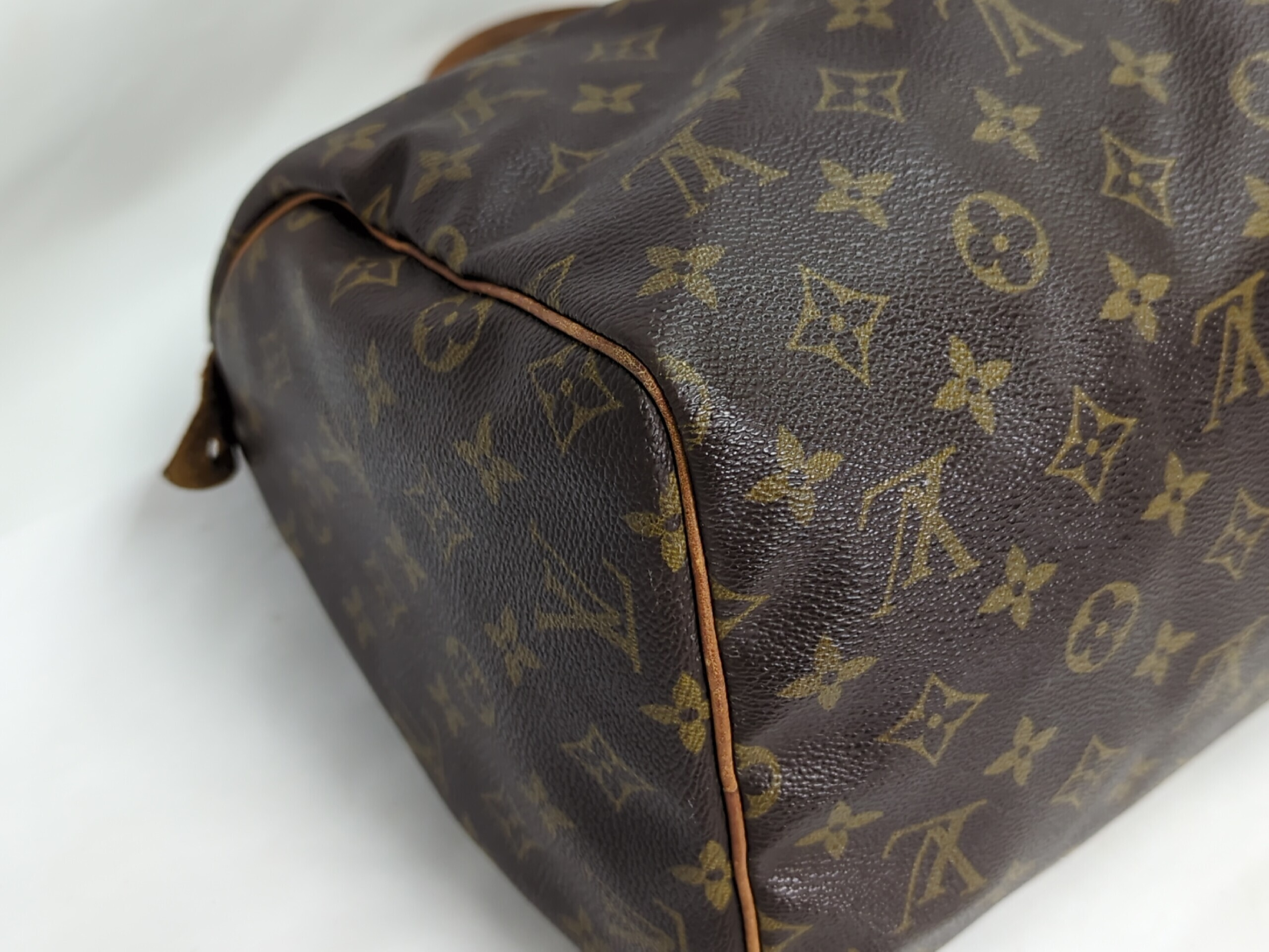 M41526 Monogram Speedy 30 Handbag — view 3