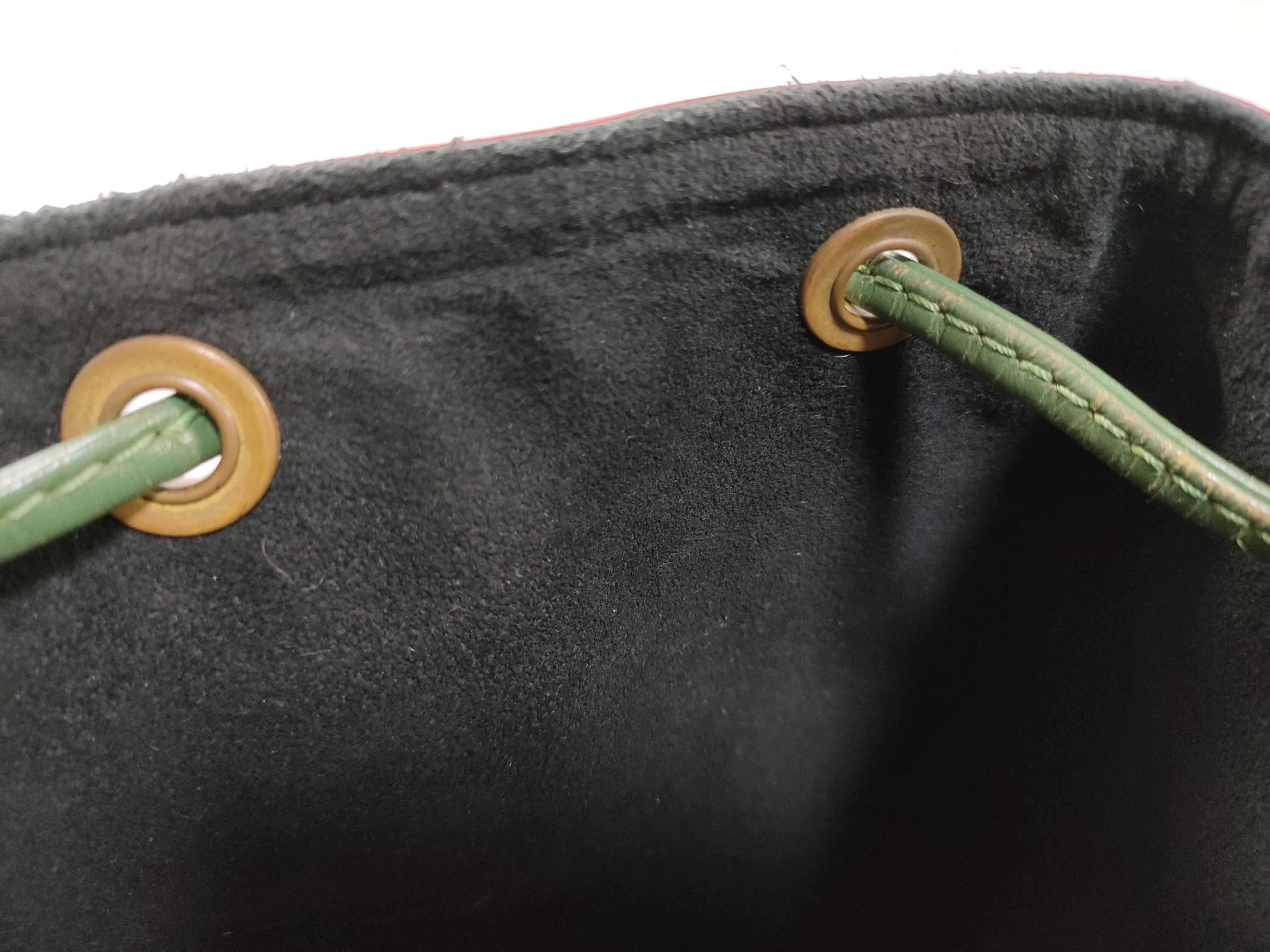 Epi Noé Bicolor Shoulder Bag — view 11