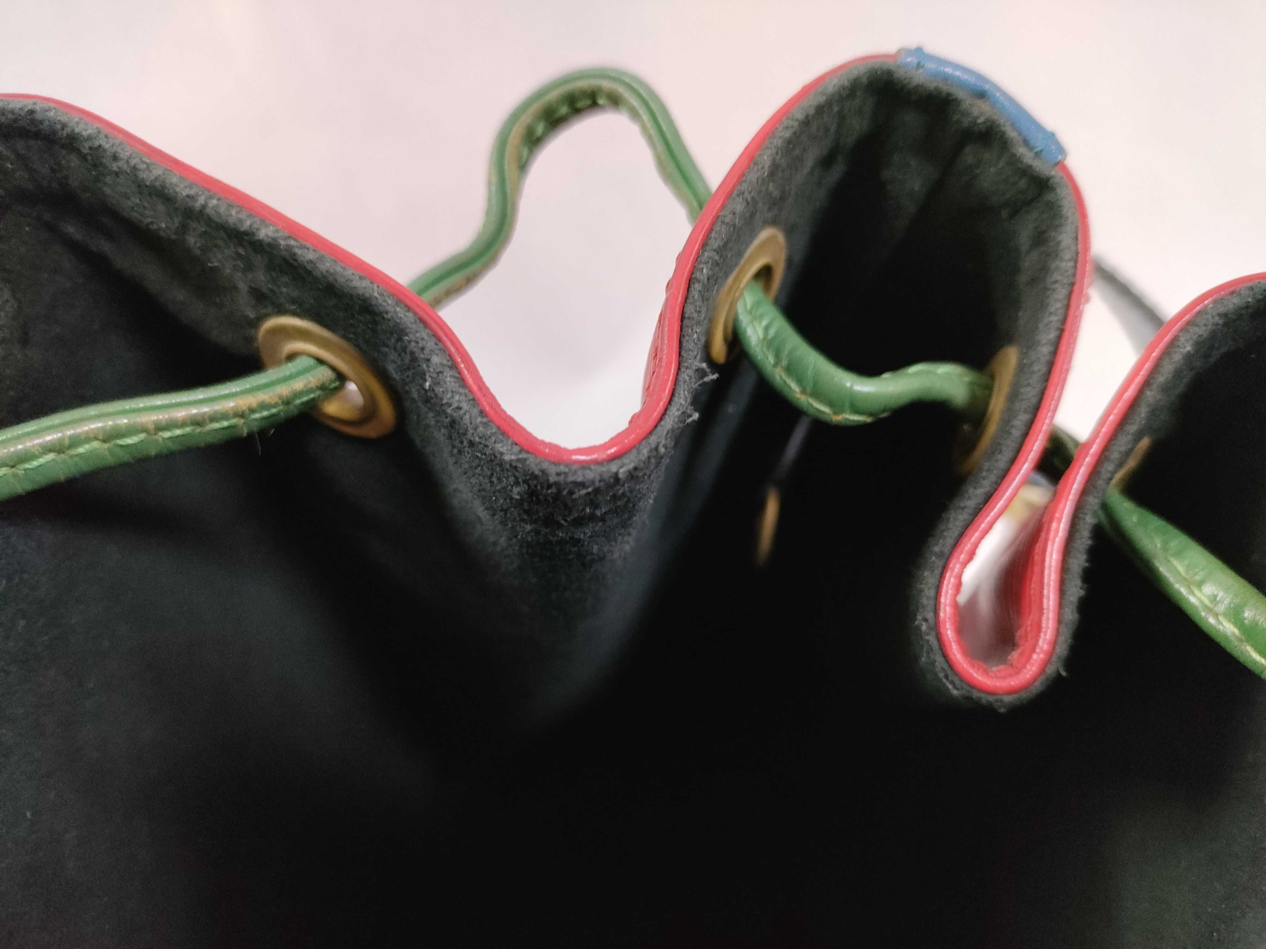 Epi Noé Bicolor Shoulder Bag — view 10