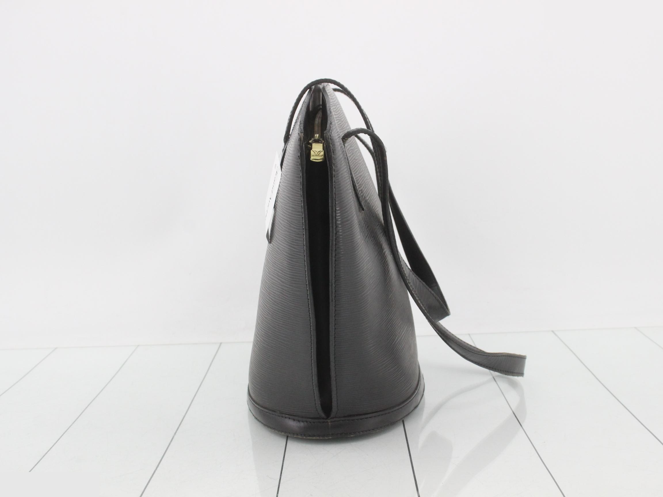 Epi Saint-Jacques Shopping Noir Tote Bag — view 4