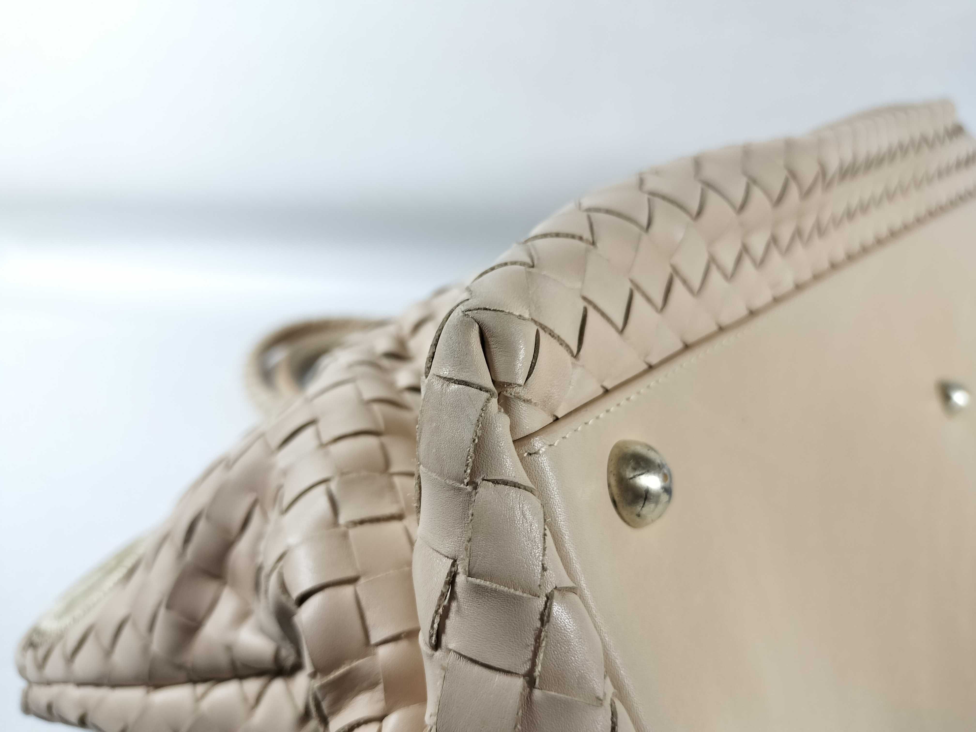 Intrecciato Tote Bag Handbag — view 6