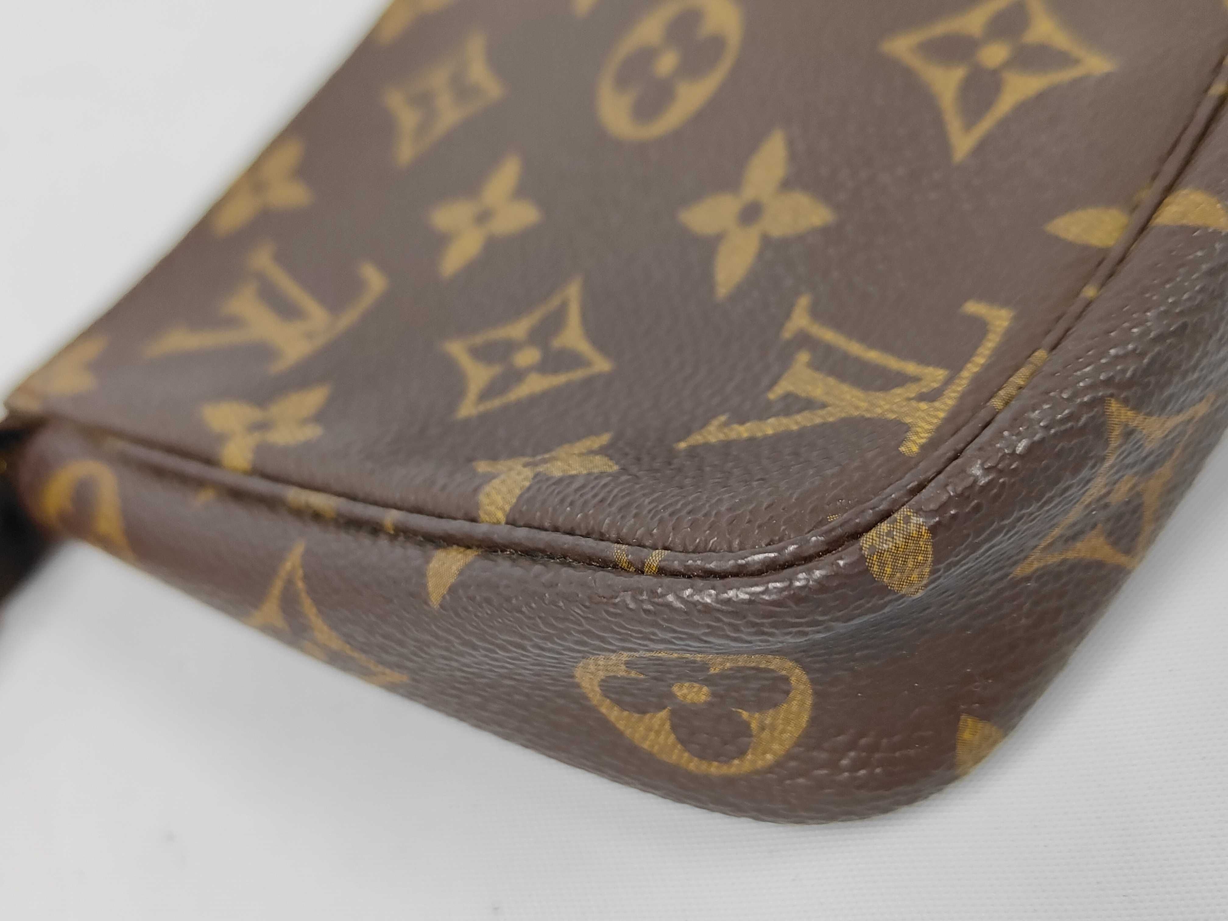 Monogram Pochette Accessoires M51980 Pouch — view 4