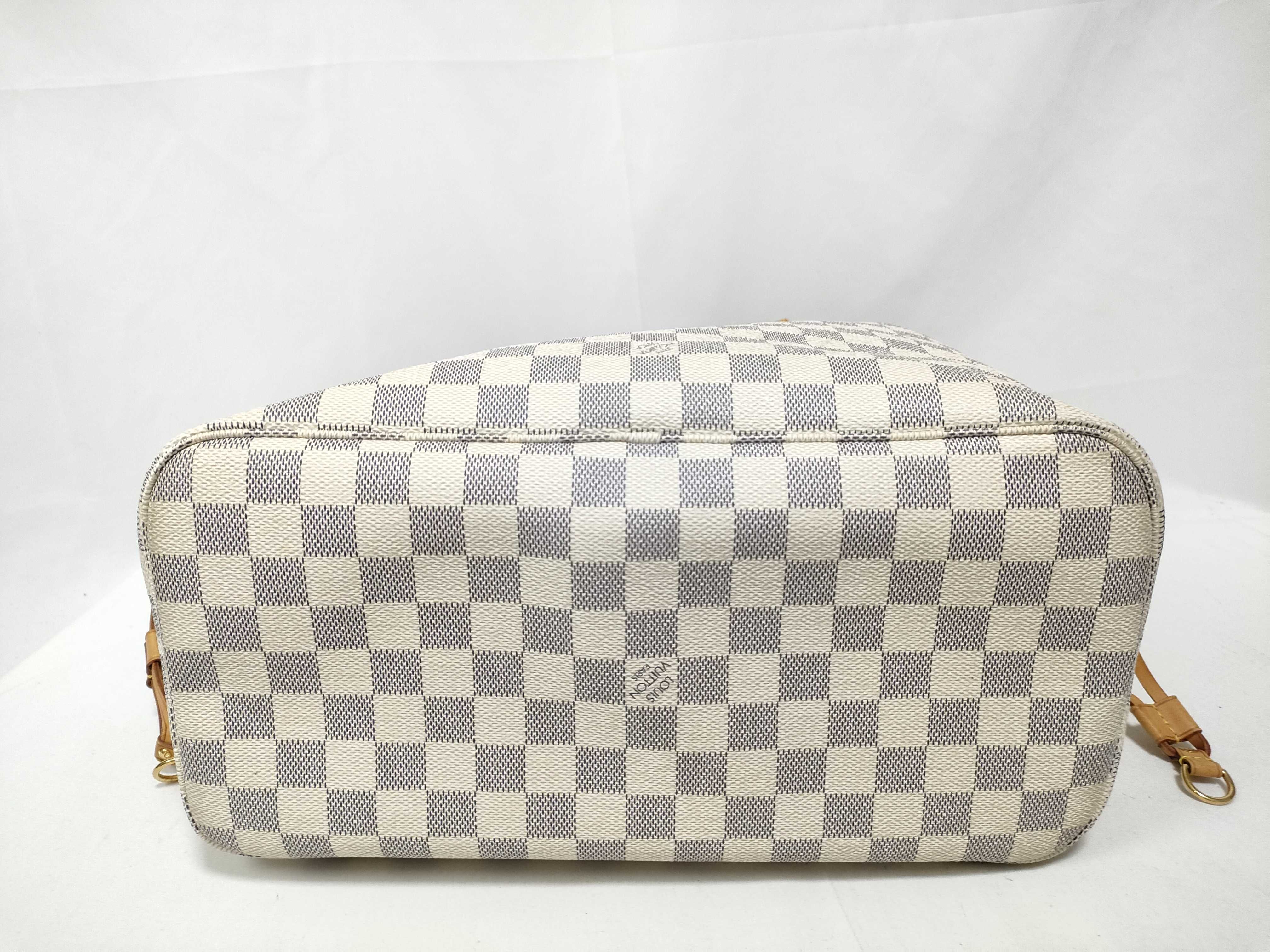 Damier Azur Neverfull MM Tote Shoulder Tote Bag — view 3