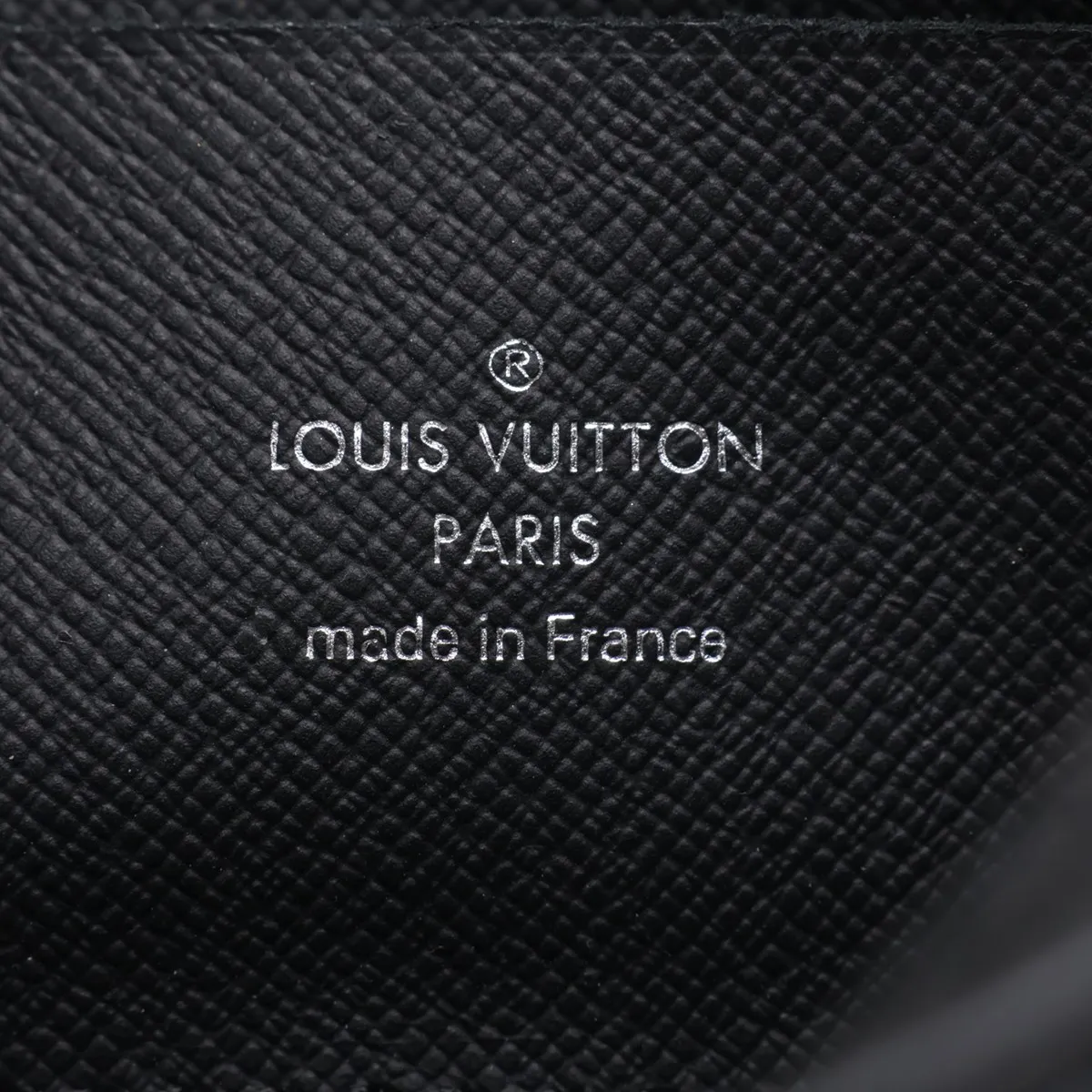 Taurillon Pochette Volga M55703 SF5119 Black — view 8