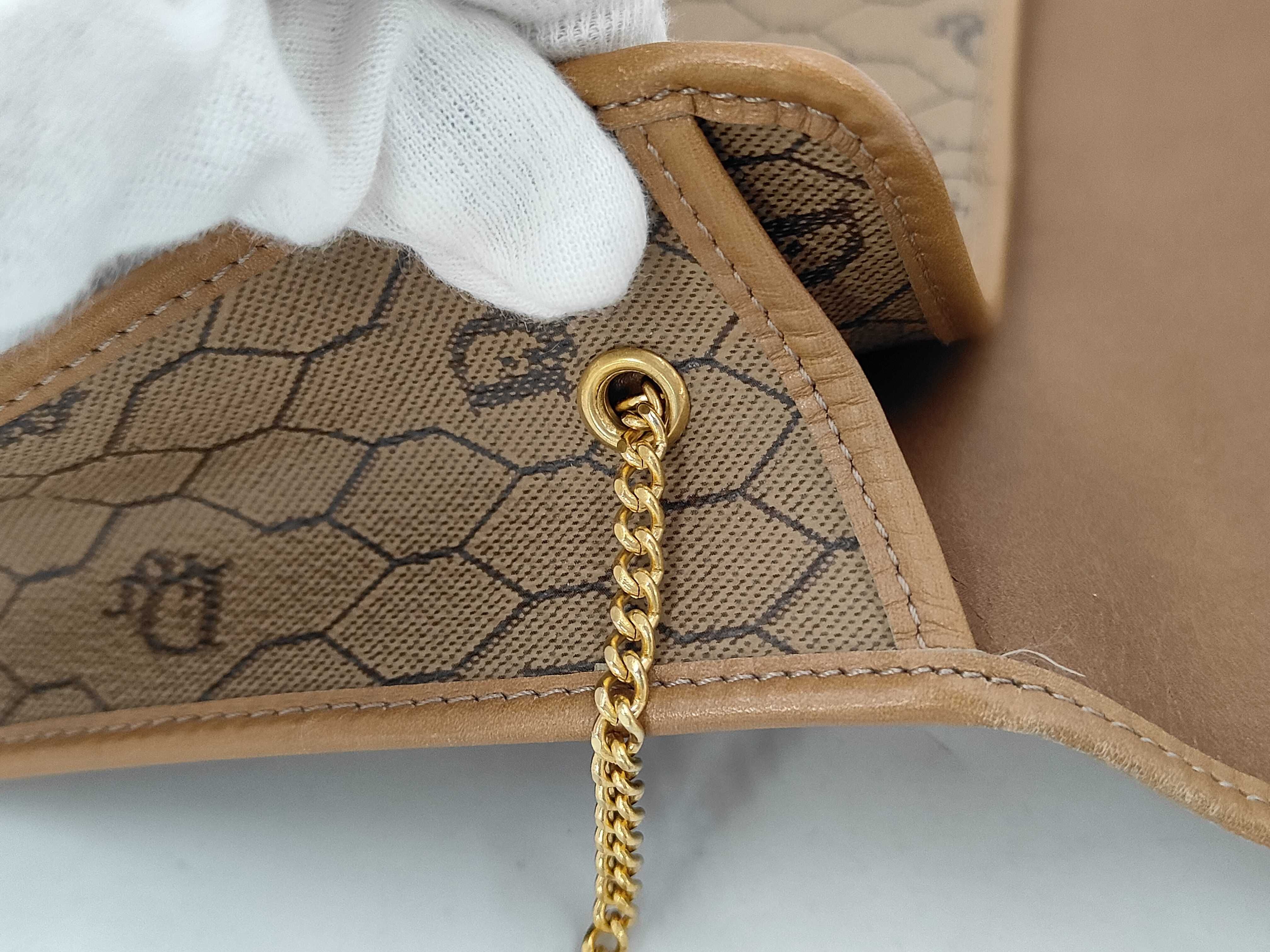 Chain Honeycomb Pattern Shoulder Bag — view 7