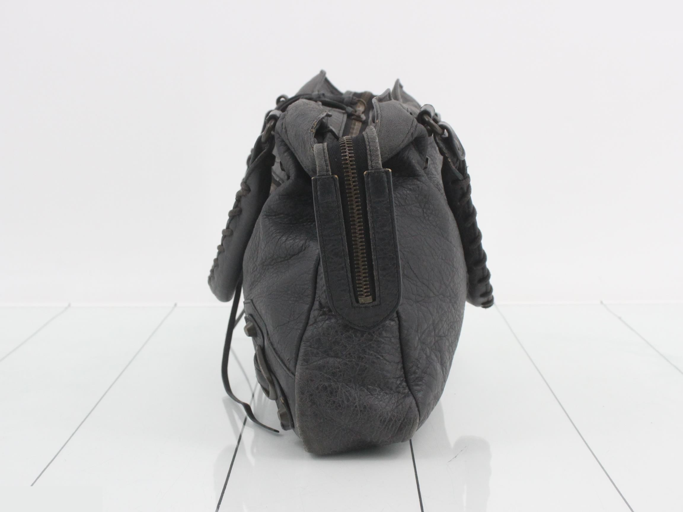 Classic handbag — view 3