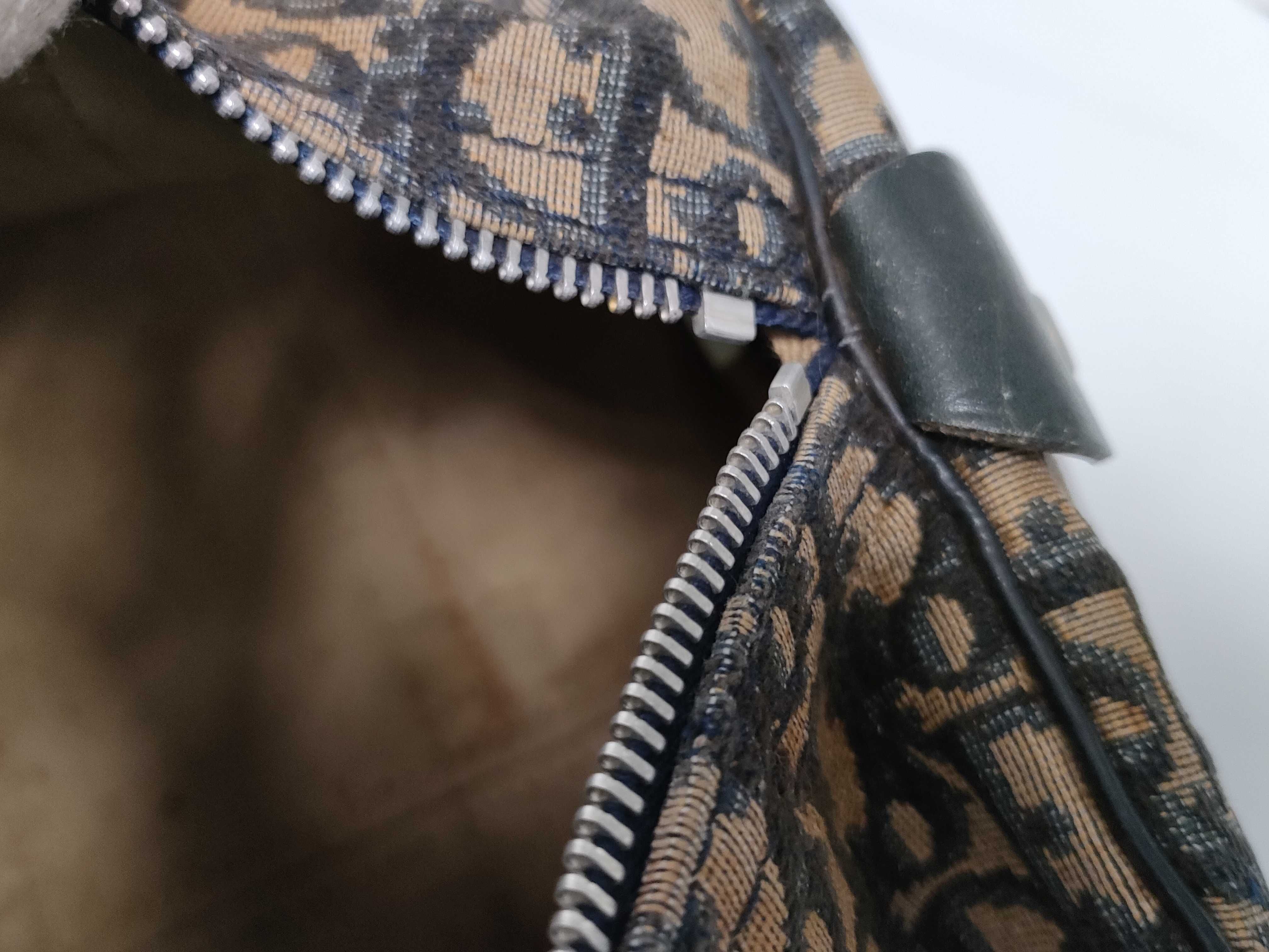 Trotter Boston Bag — view 11