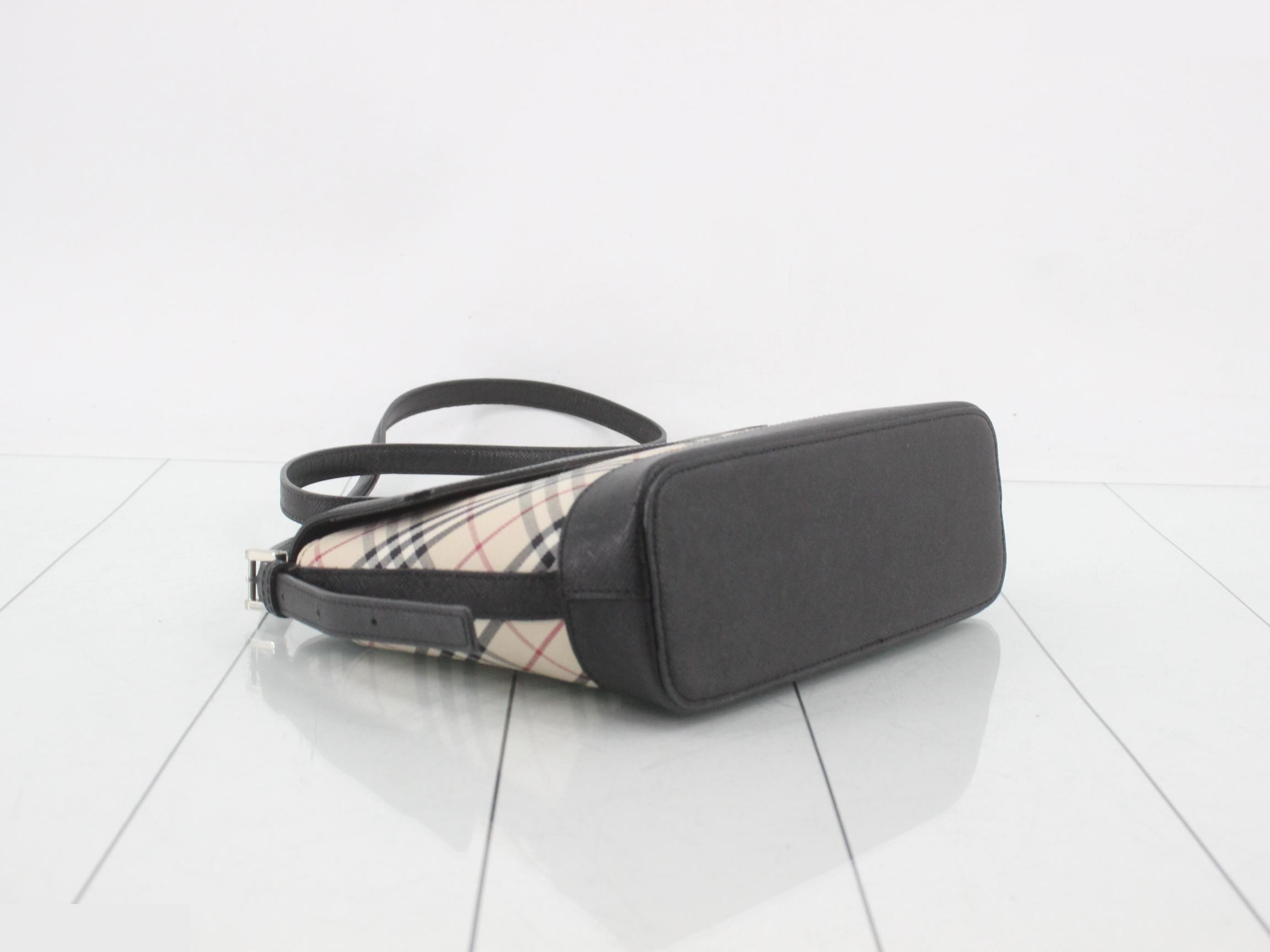 Other lines: Nova Check bags and shoulder bags — view 5