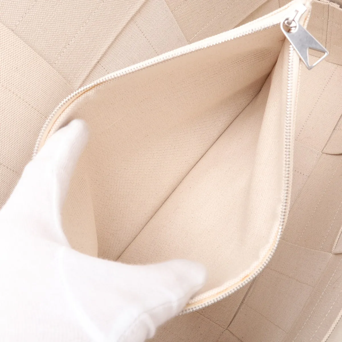 Maxi Intrecciato The Arco Tote Large Canvas x Leather Tote Bag Beige x Black — view 8