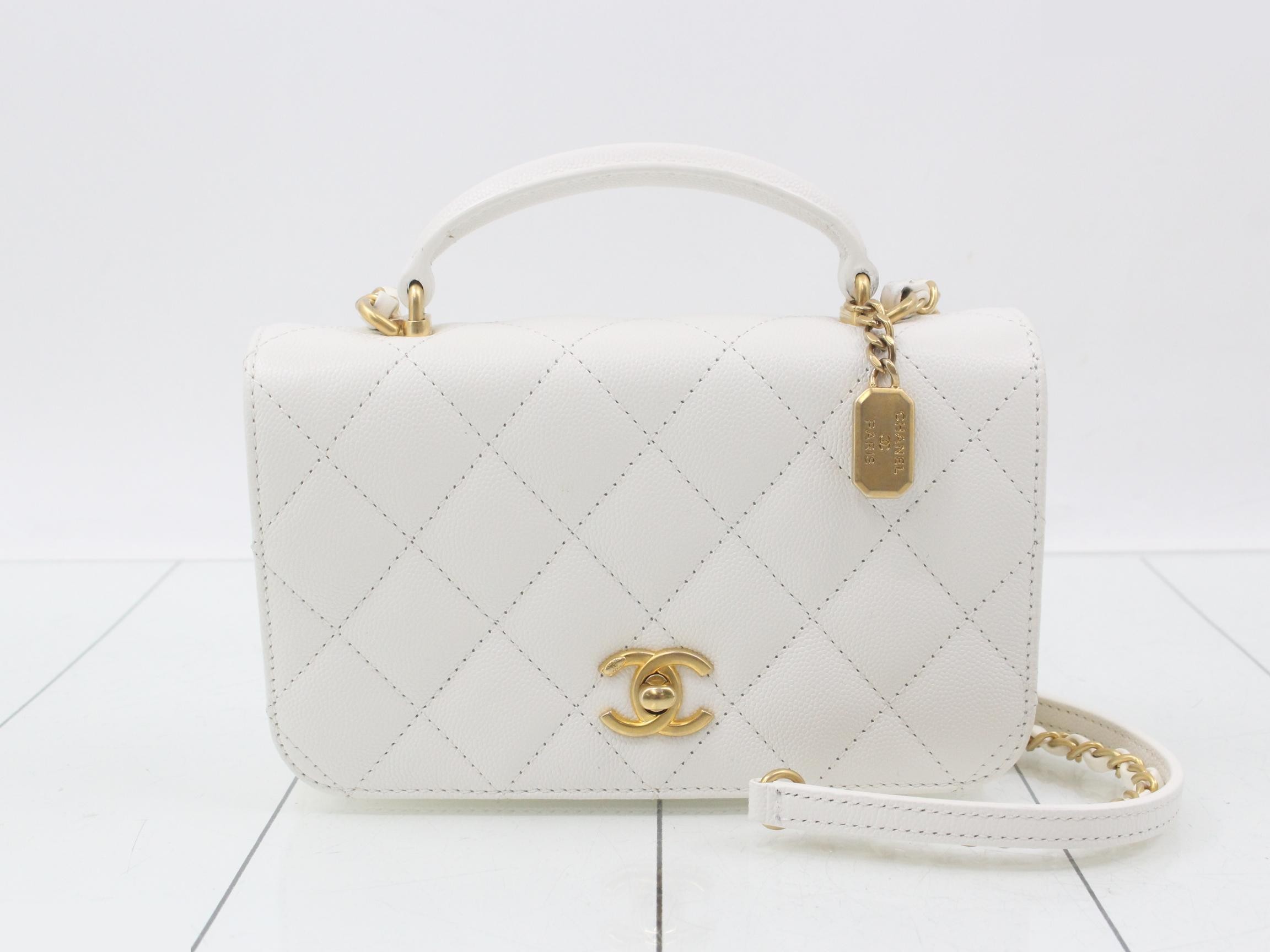 Matelassé Turnlock 2-Way Handbag/Chain Shoulder Bag, White