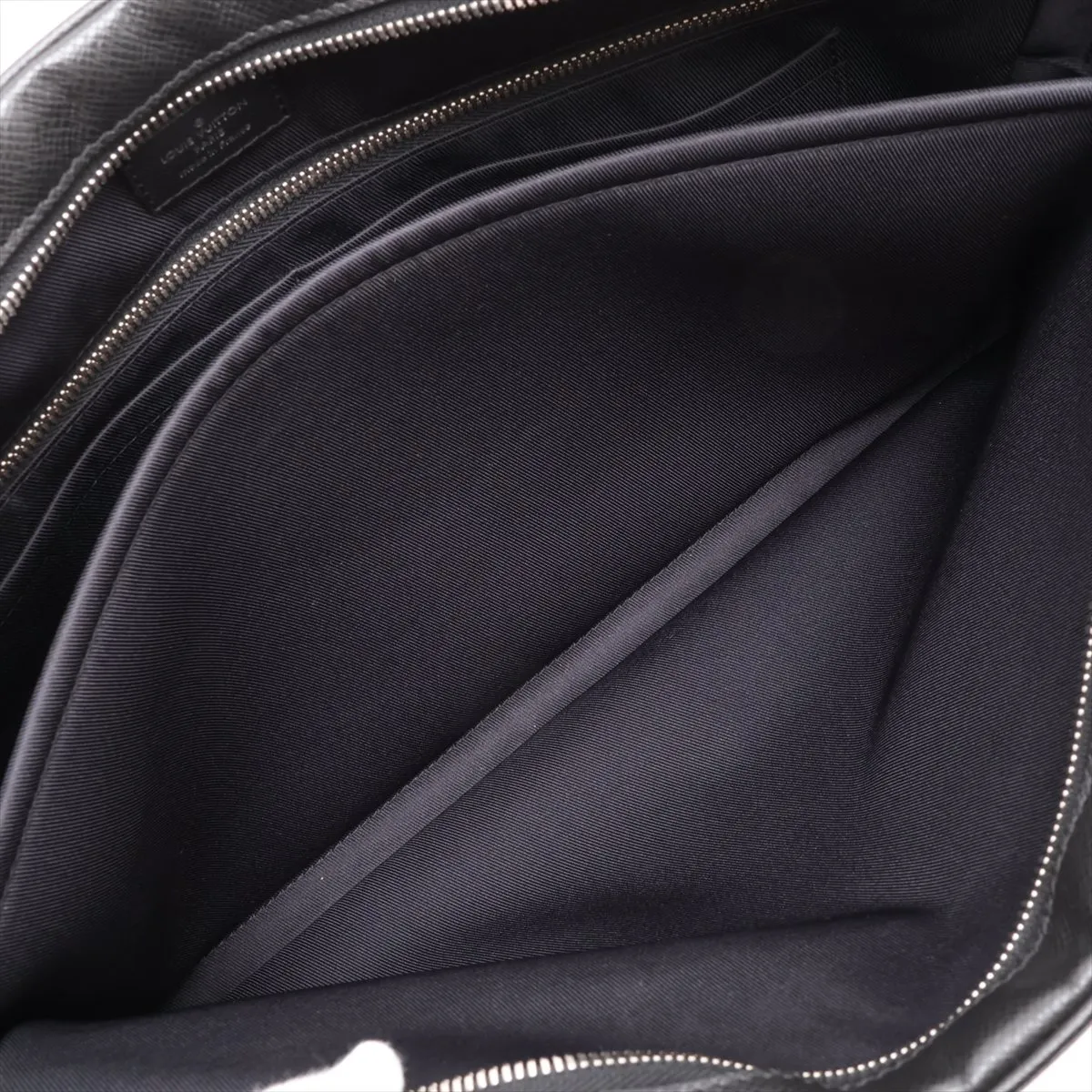 Taiga Porte Documents Business MM NM M33441 RI5118 Black — view 8