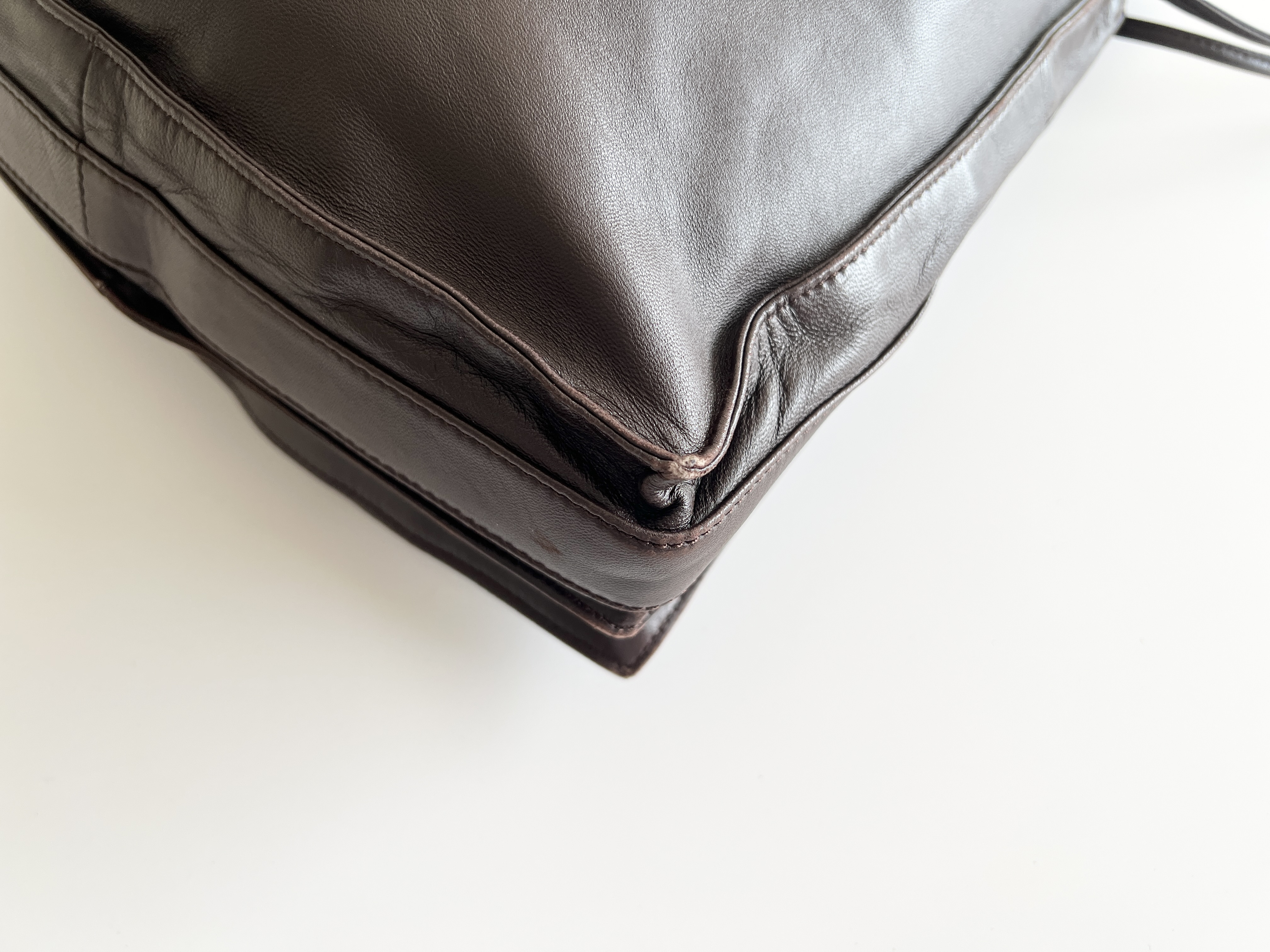 Anagram Flamenco Logo Nappa Leather Drawstring Bucket Handbag — view 14