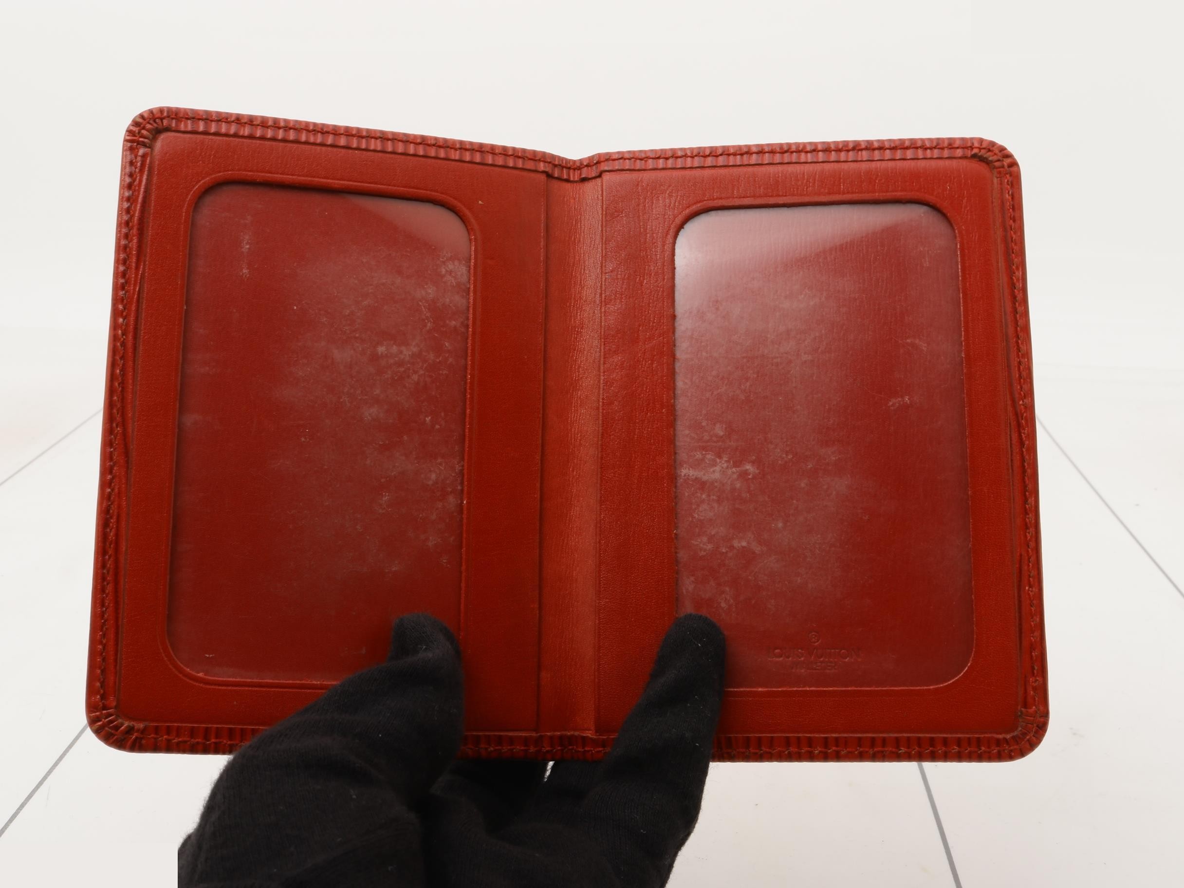 Epi Porto II Carte Vertical Castilian Red Card Case — view 4