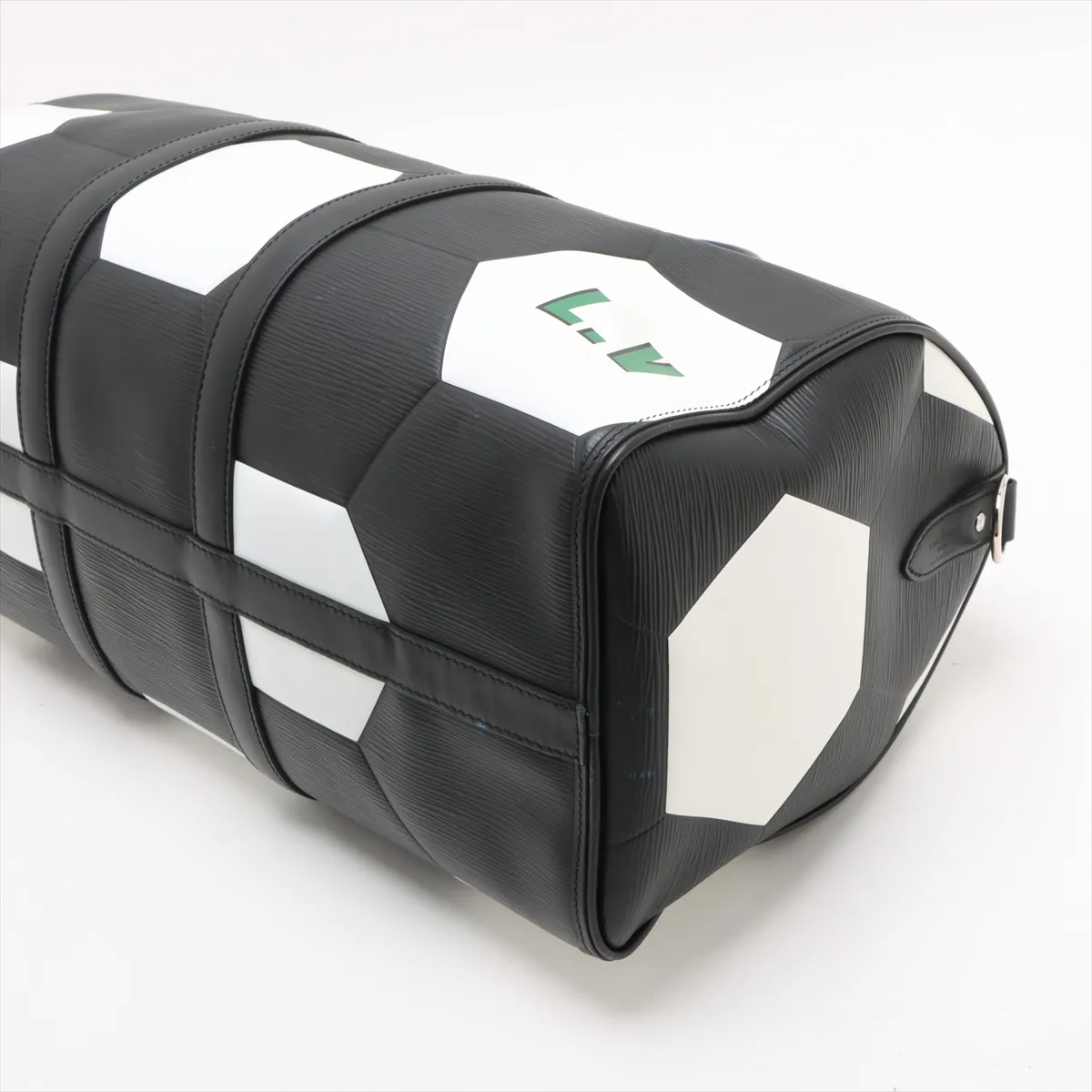 Epi x 2018 FIFA World Cup Keepall Bandouliere 50 M52187 BA2118 Black x White — view 3