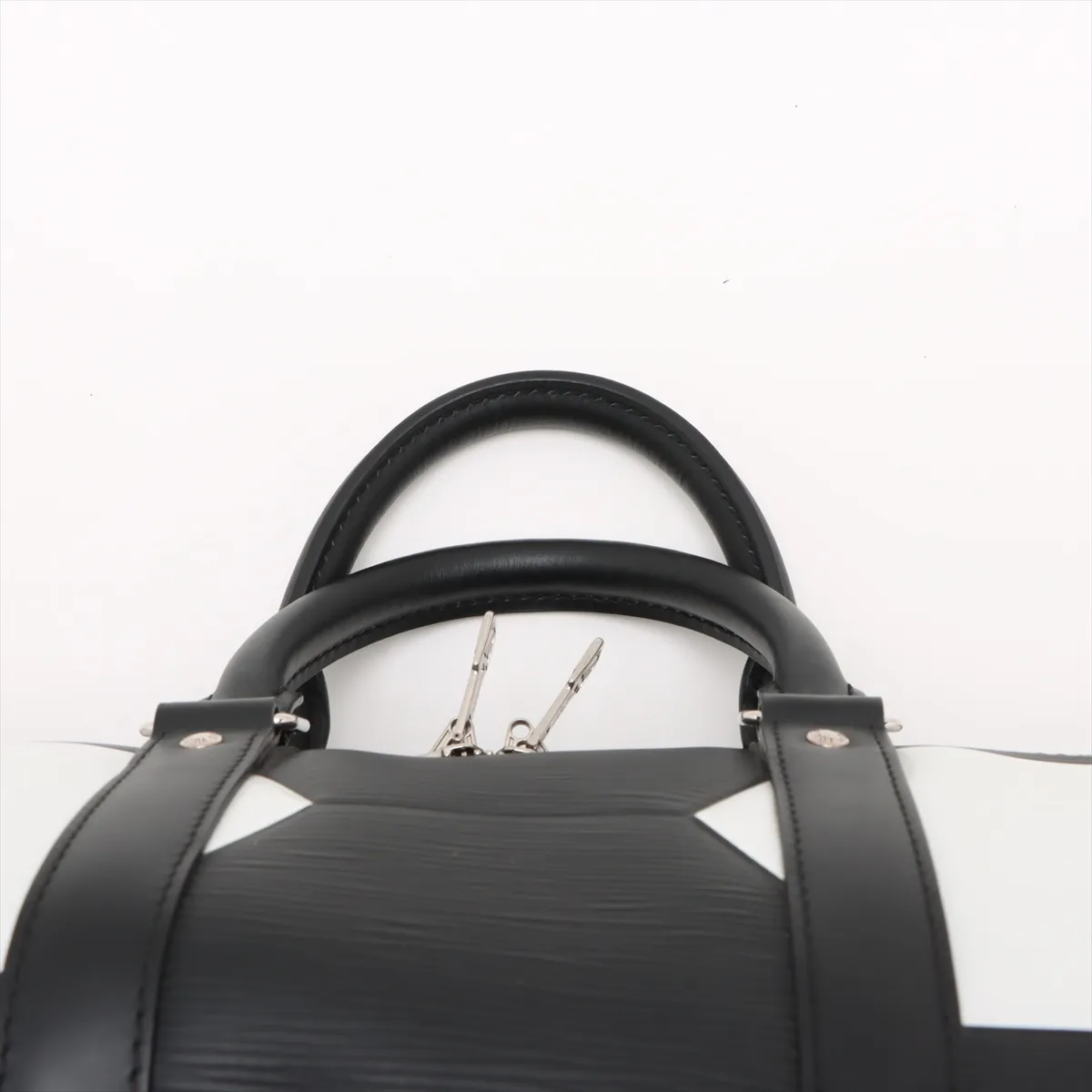 Epi x 2018 FIFA World Cup Keepall Bandouliere 50 M52187 BA2118 Black x White — view 6
