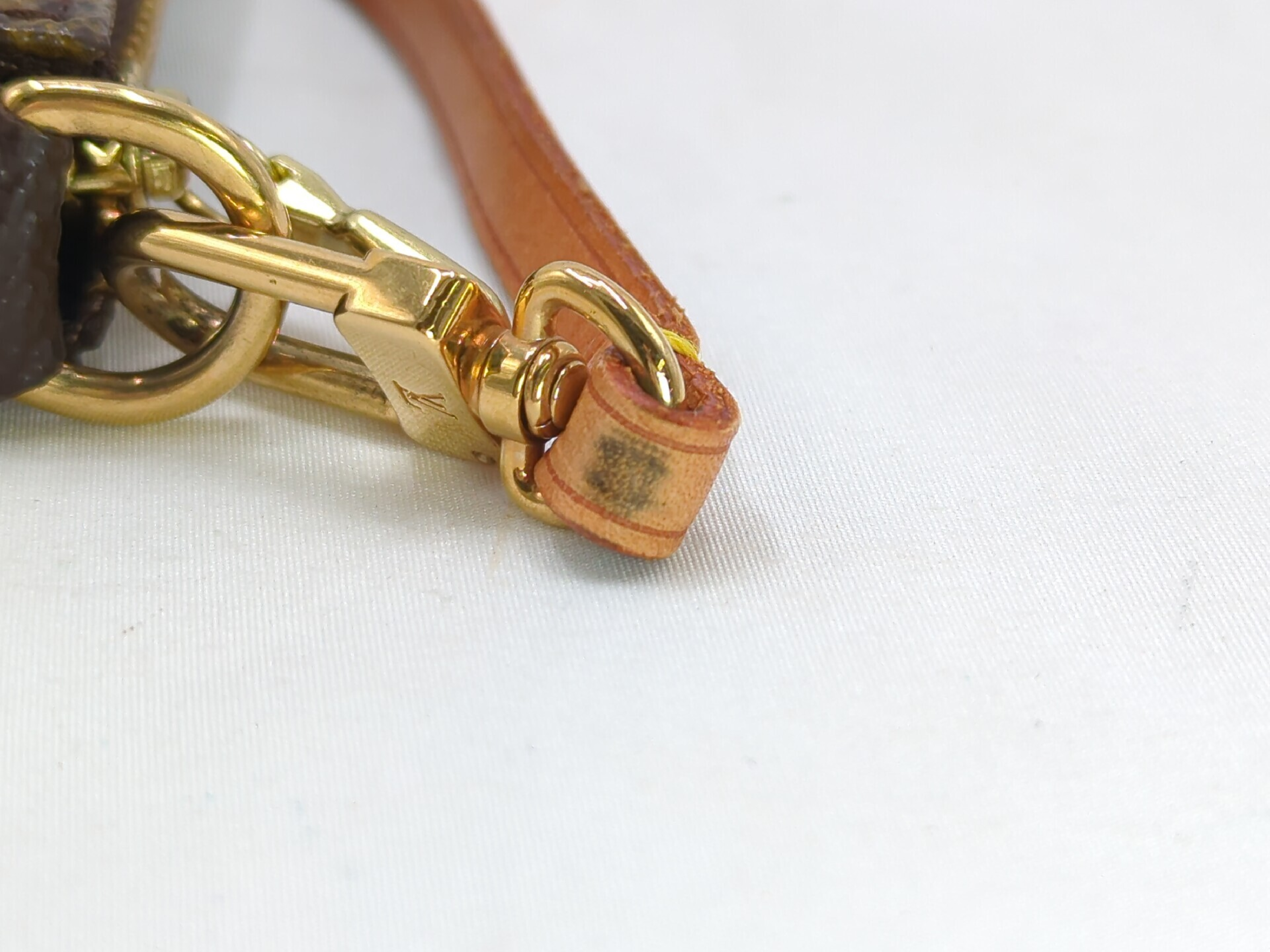 M40712 Monogram Pochette Accessoires VI0020 Bag — view 13