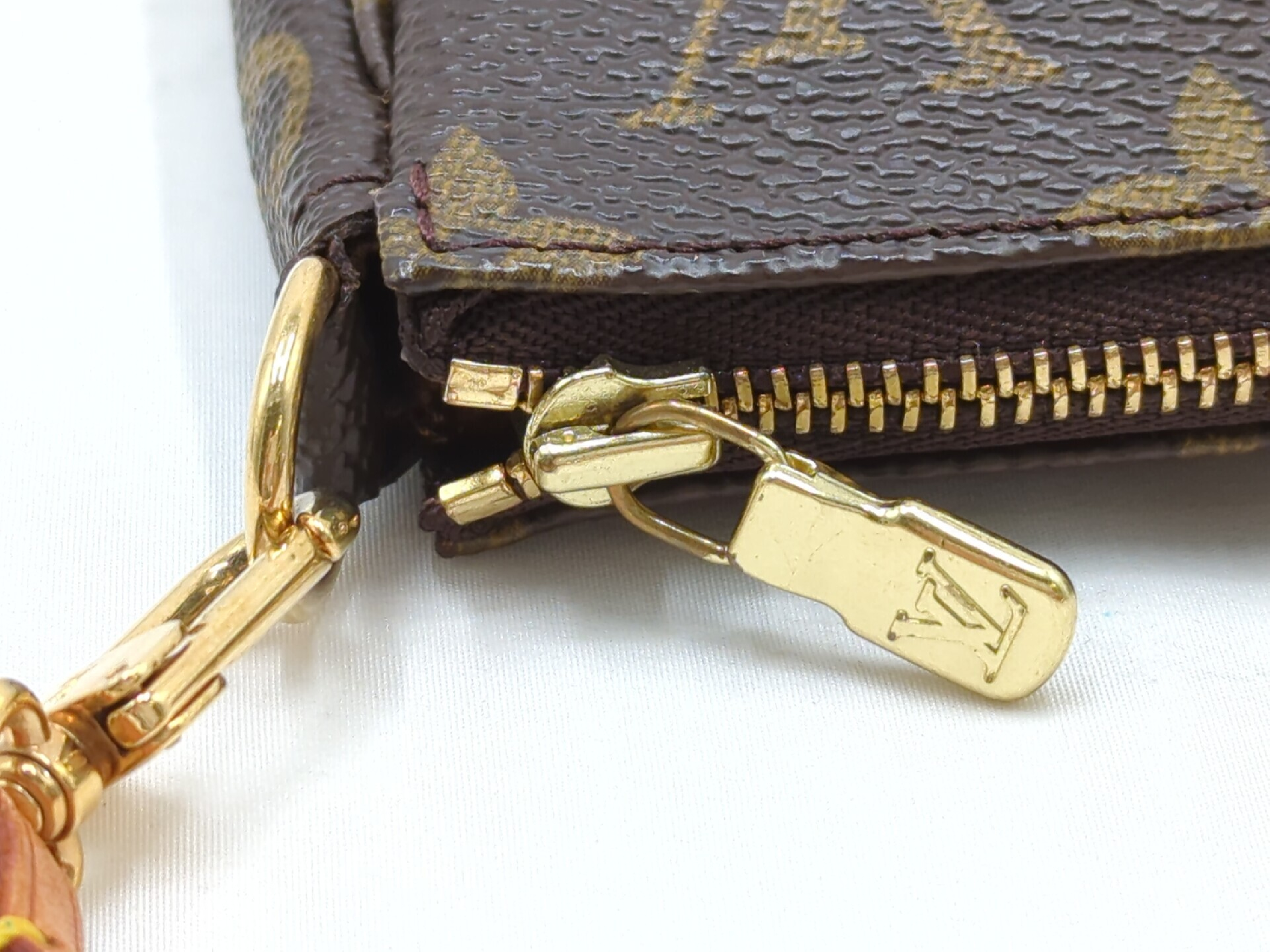 M40712 Monogram Pochette Accessoires VI0020 Bag — view 9