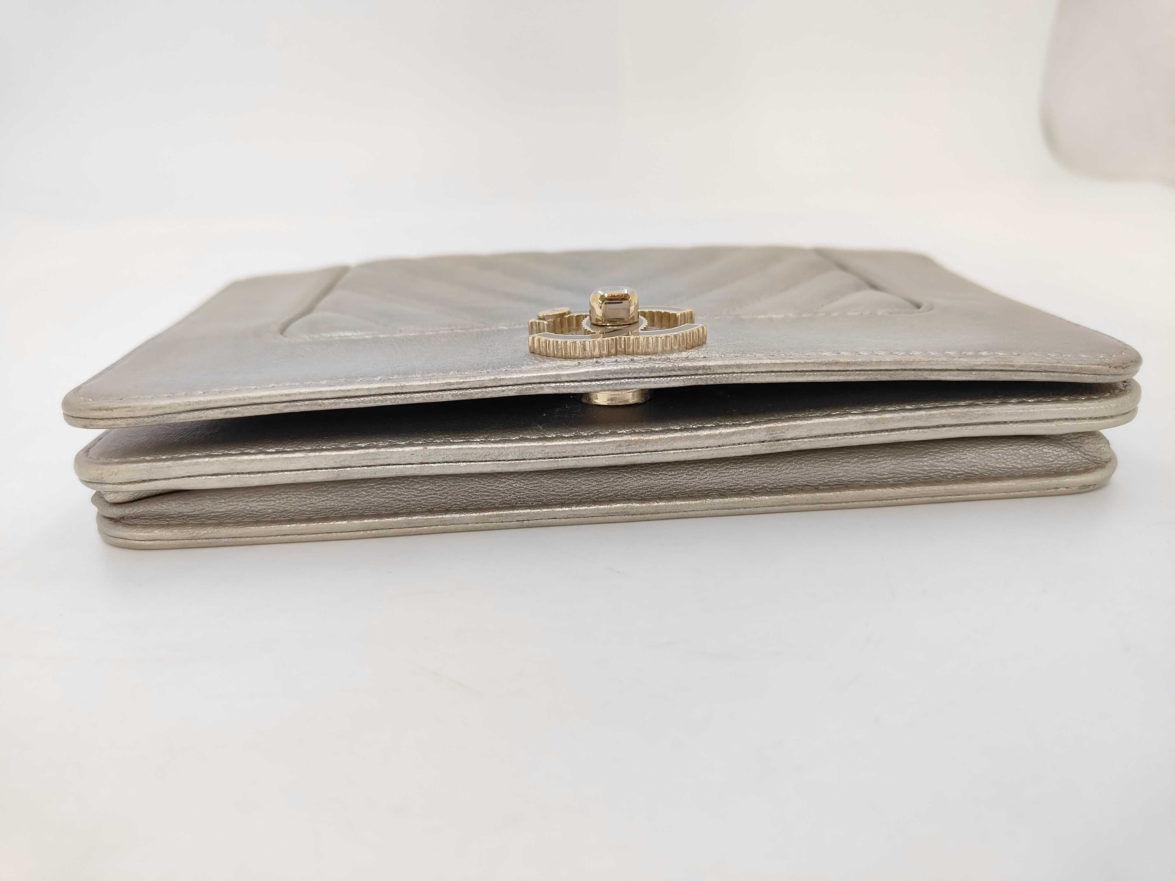 Mademoiselle Chain Wallet, Silver, with original seal, serial number in the 24 range, Shoulder Bag — view 6