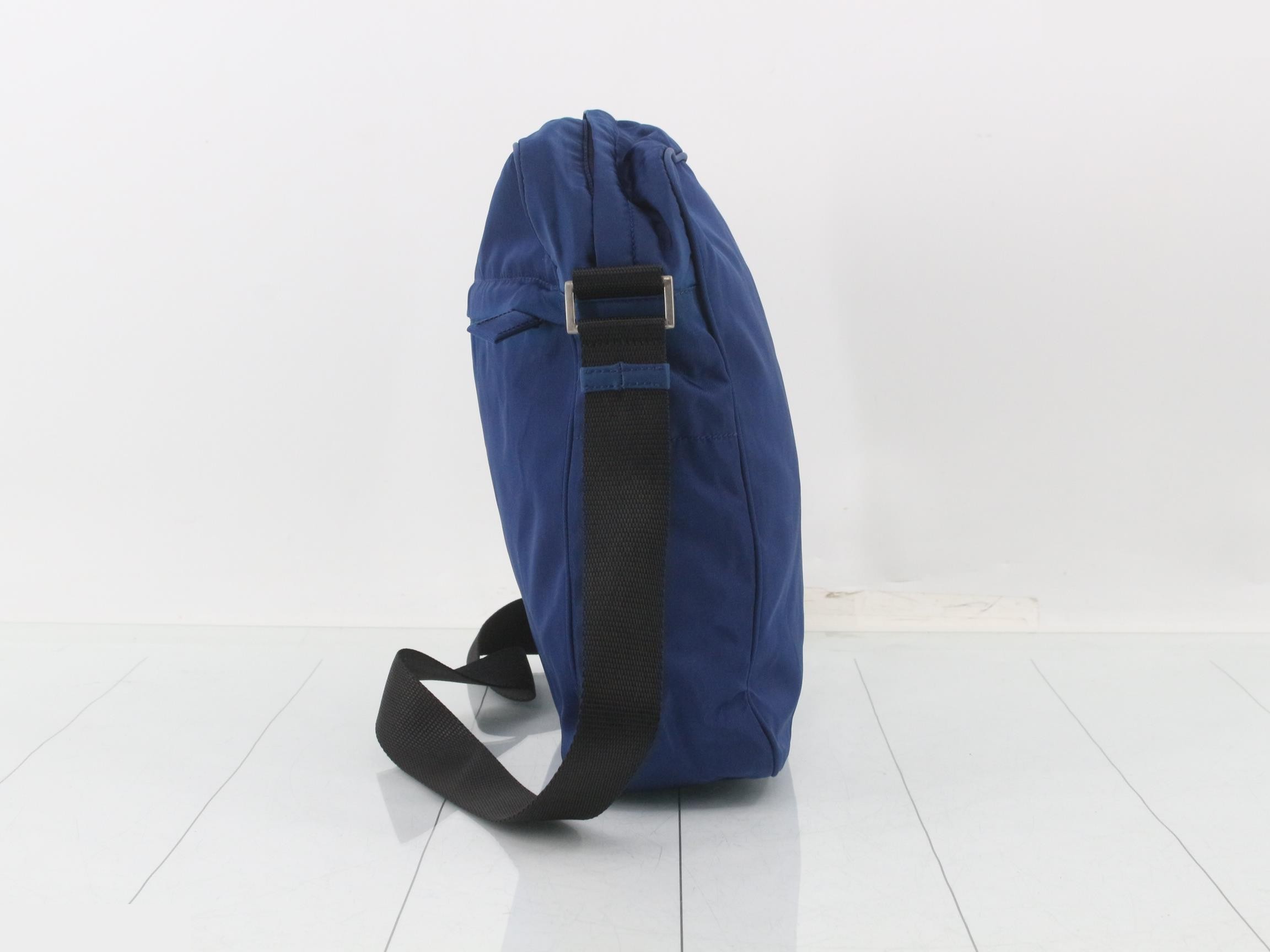 shoulder bag — view 3