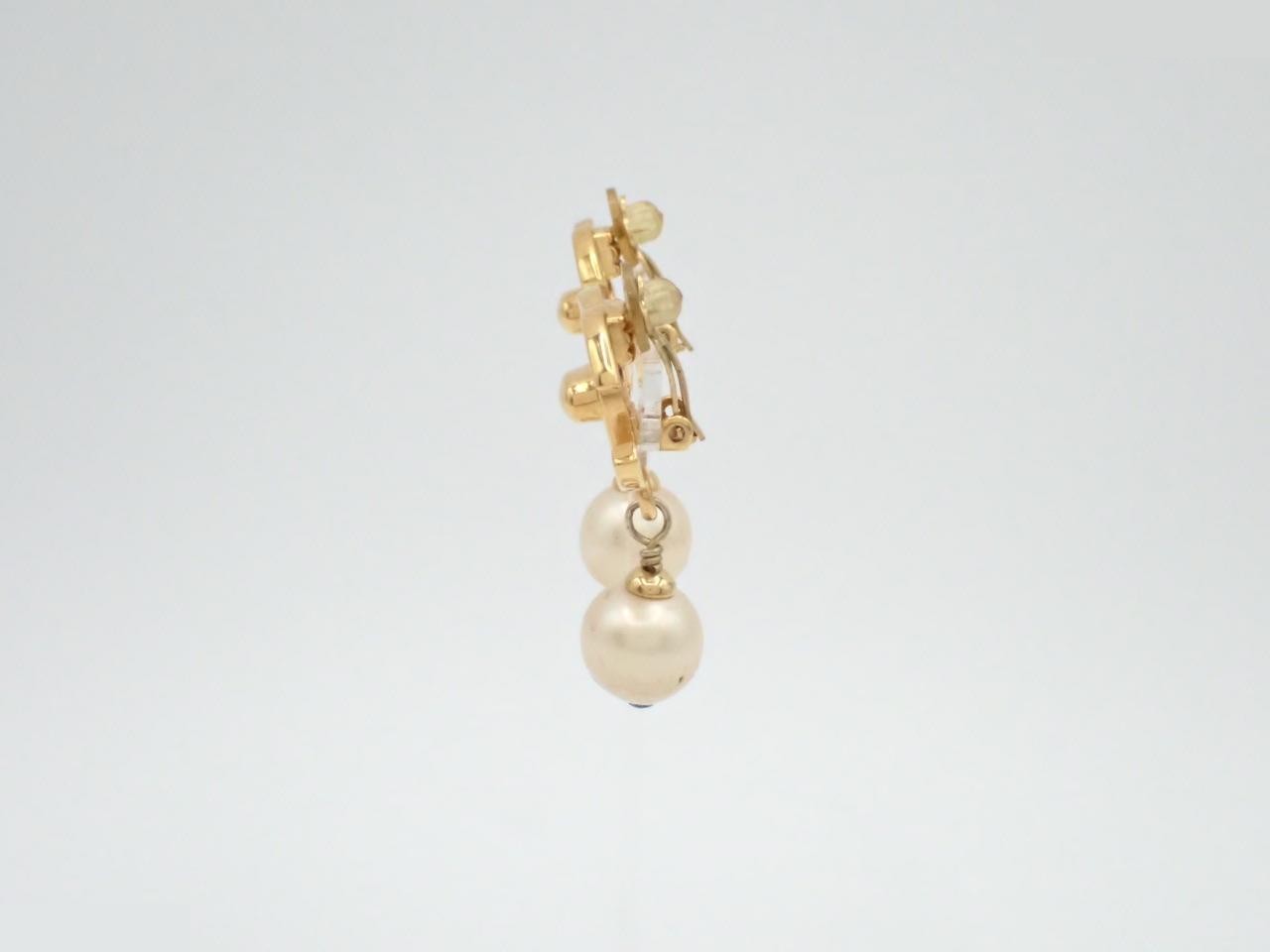 Coco Mark Turnlock Earrings, 97P, Stamped, Faux Pearl — view 3