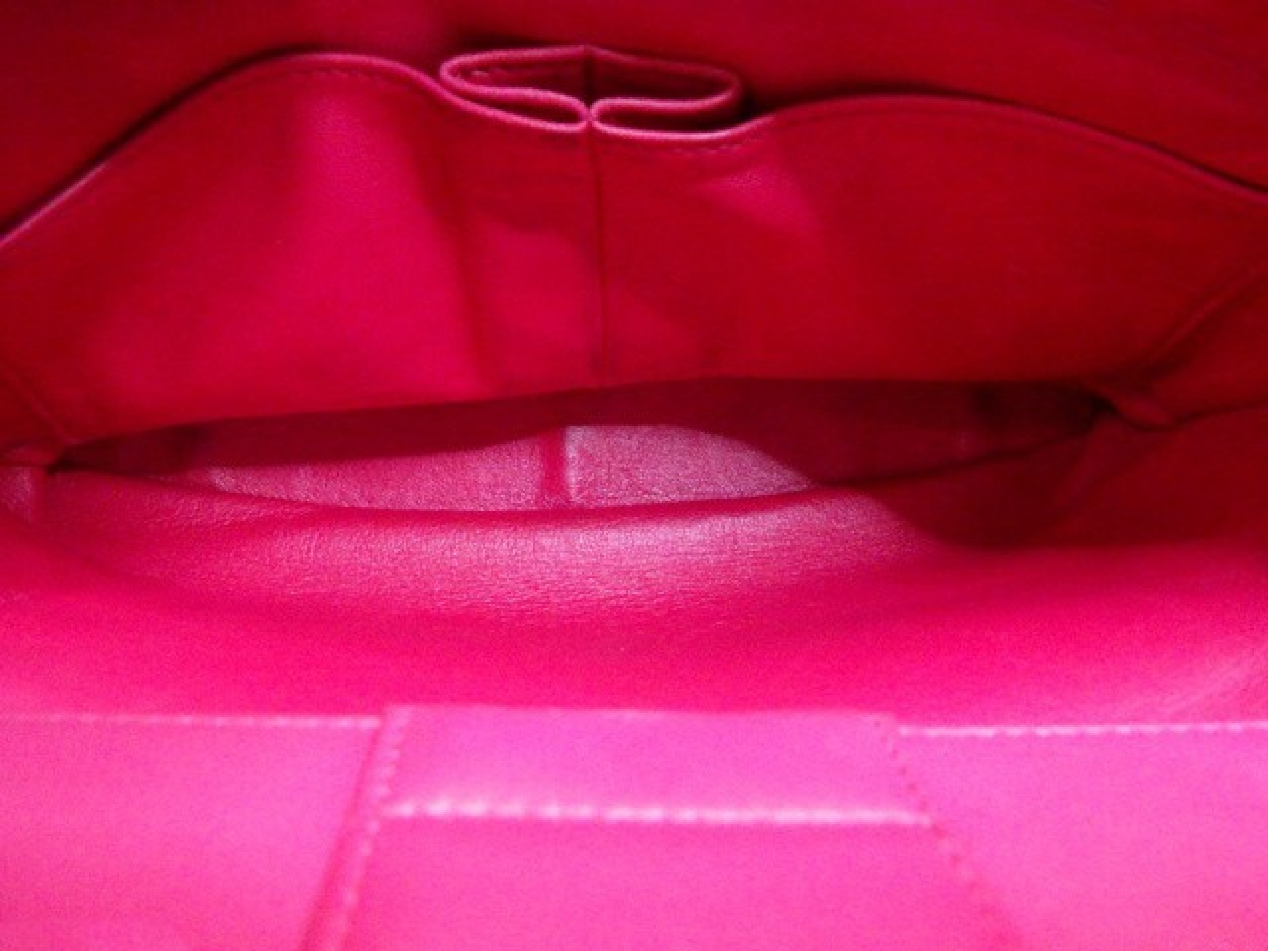 Matelassé Handbag Shoulder Bag — view 11