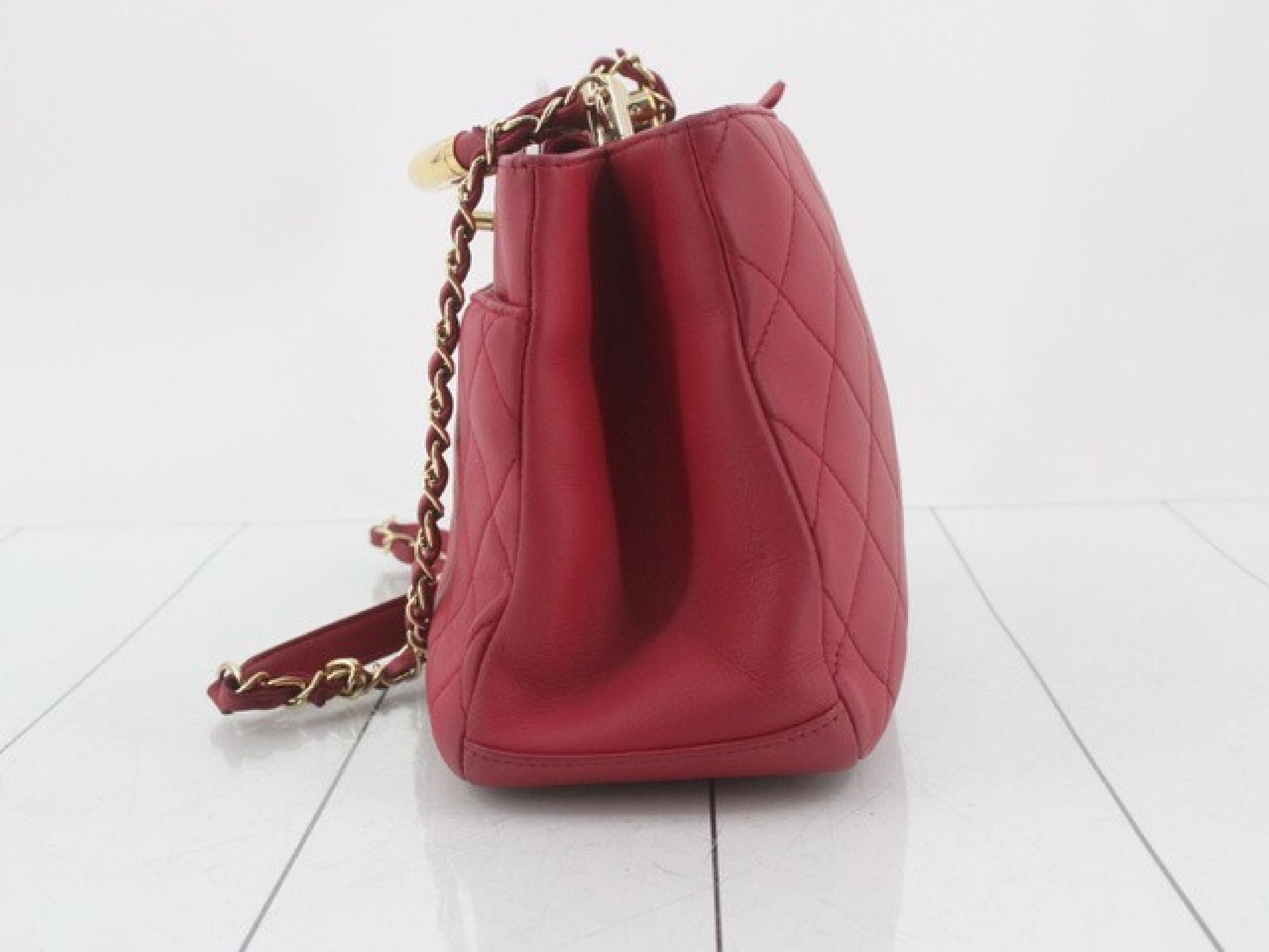 Matelassé Handbag Shoulder Bag — view 5